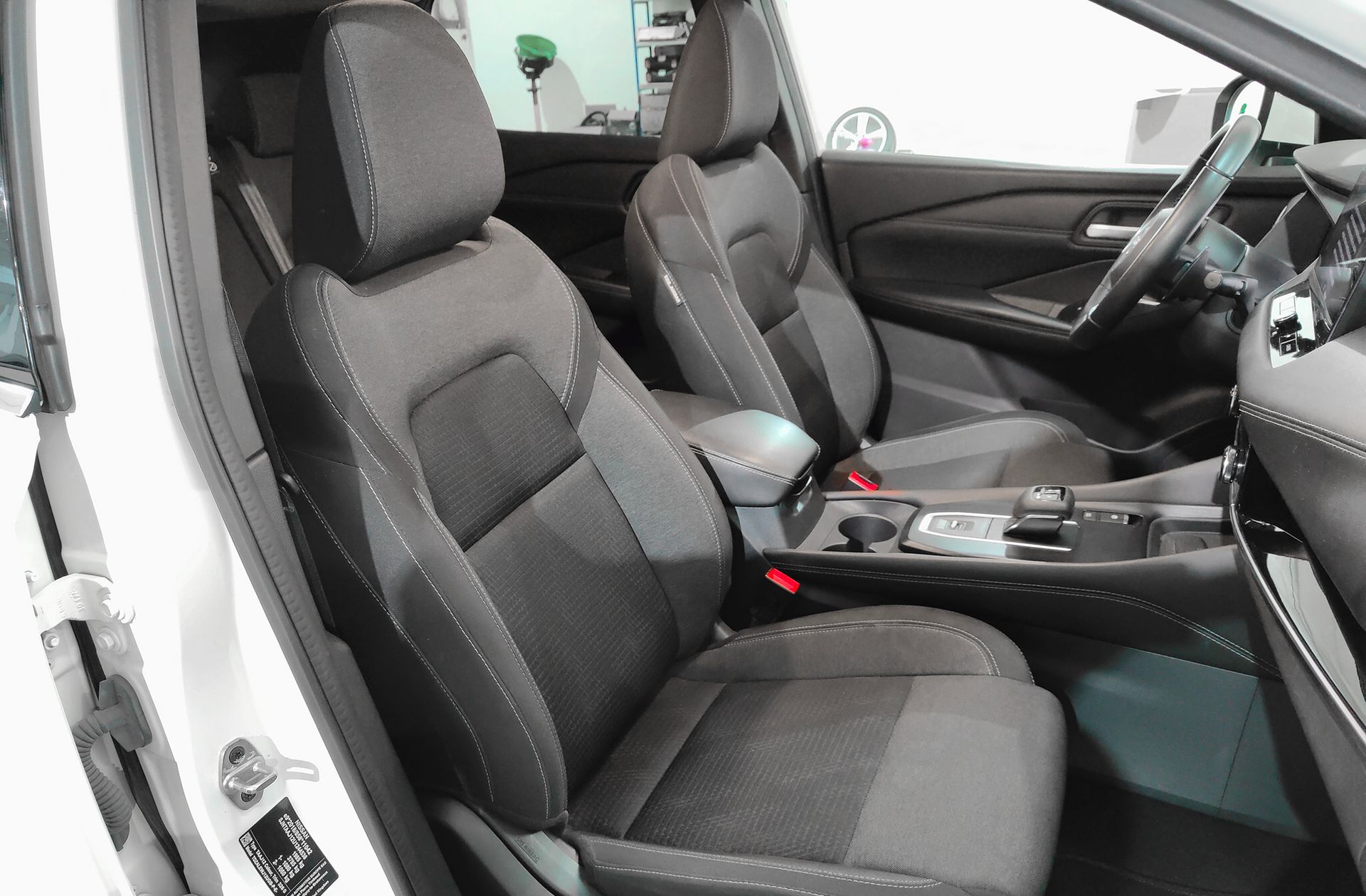 Nissan Qashqai DIG-T 160 N-Connecta Xtronic - foto 19
