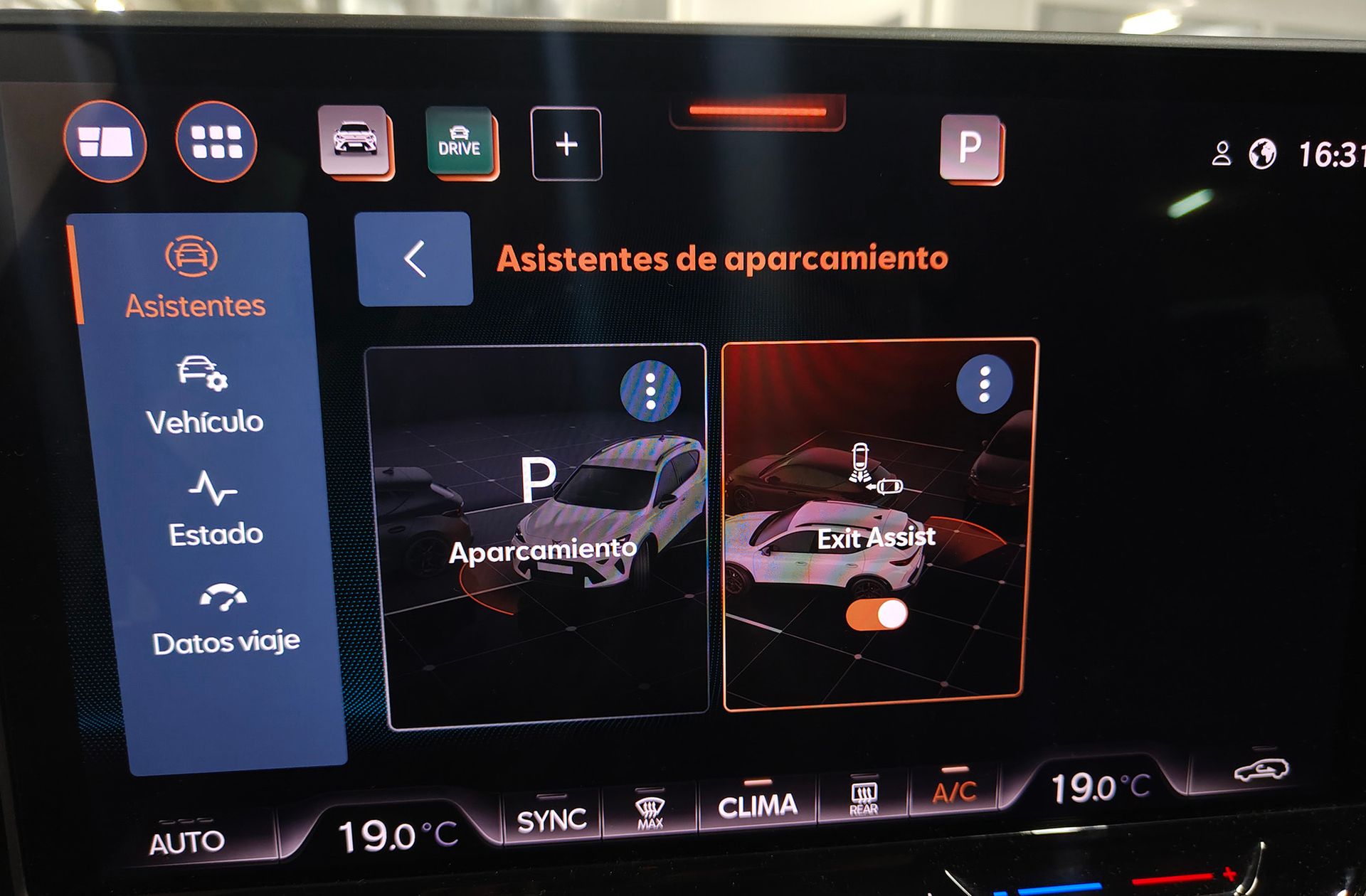 Cupra Formentor 1.5 eTSI DSG - foto 12
