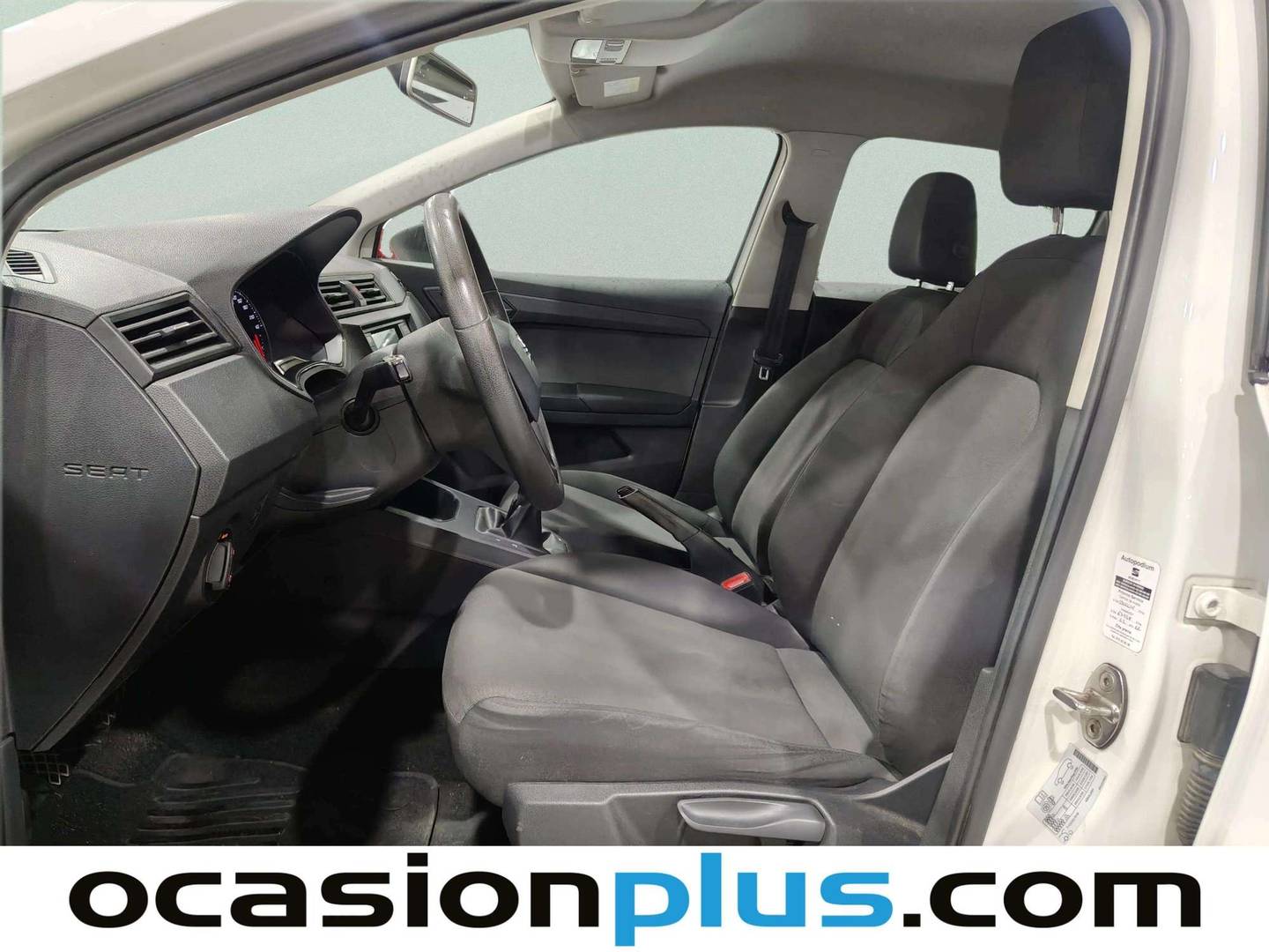 Foto asientos delanteros Seat Ibiza Seat Ibiza 1.0 EcoTSI Reference Plus (95 CV)
