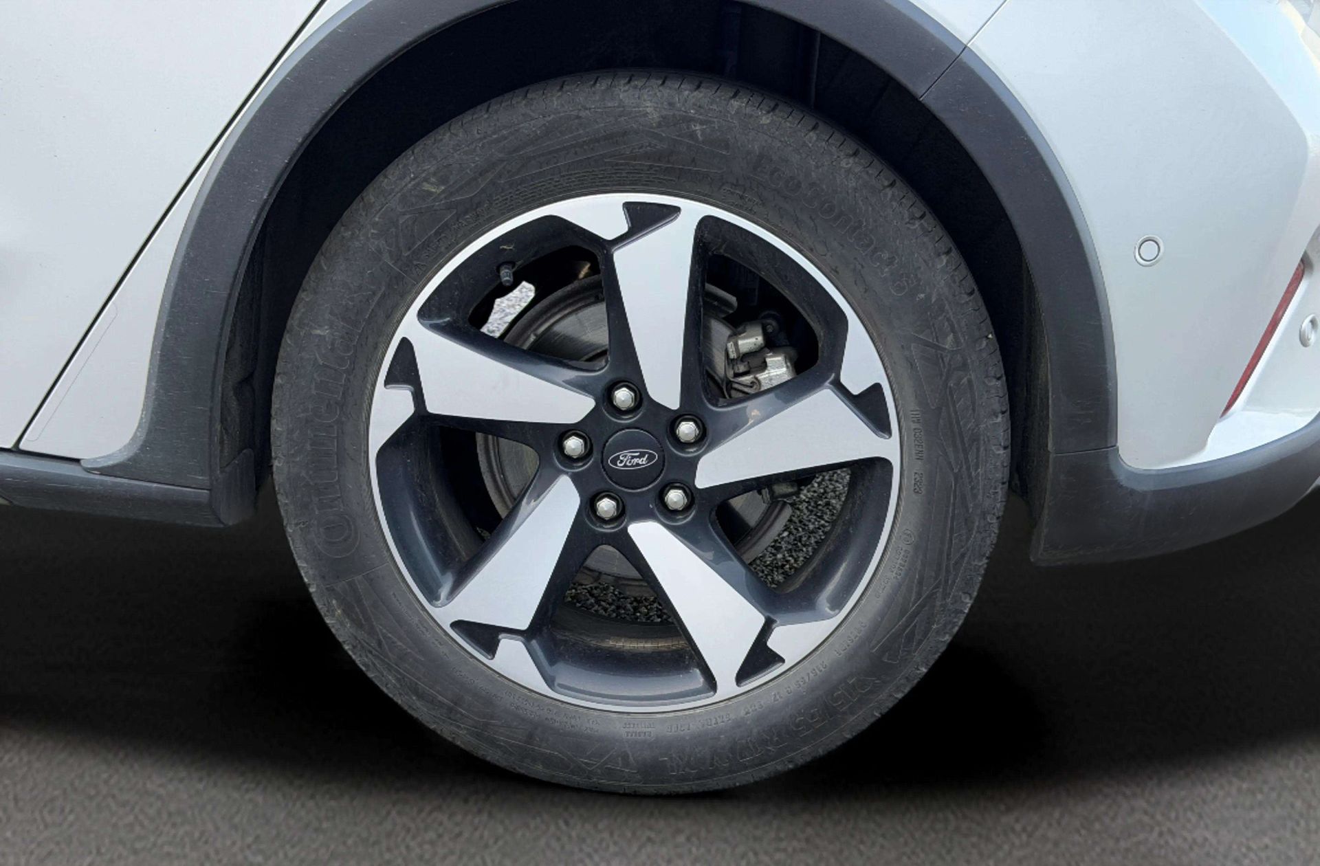 Ford Focus 1.0 EcoBoost MHEV Active - foto 37