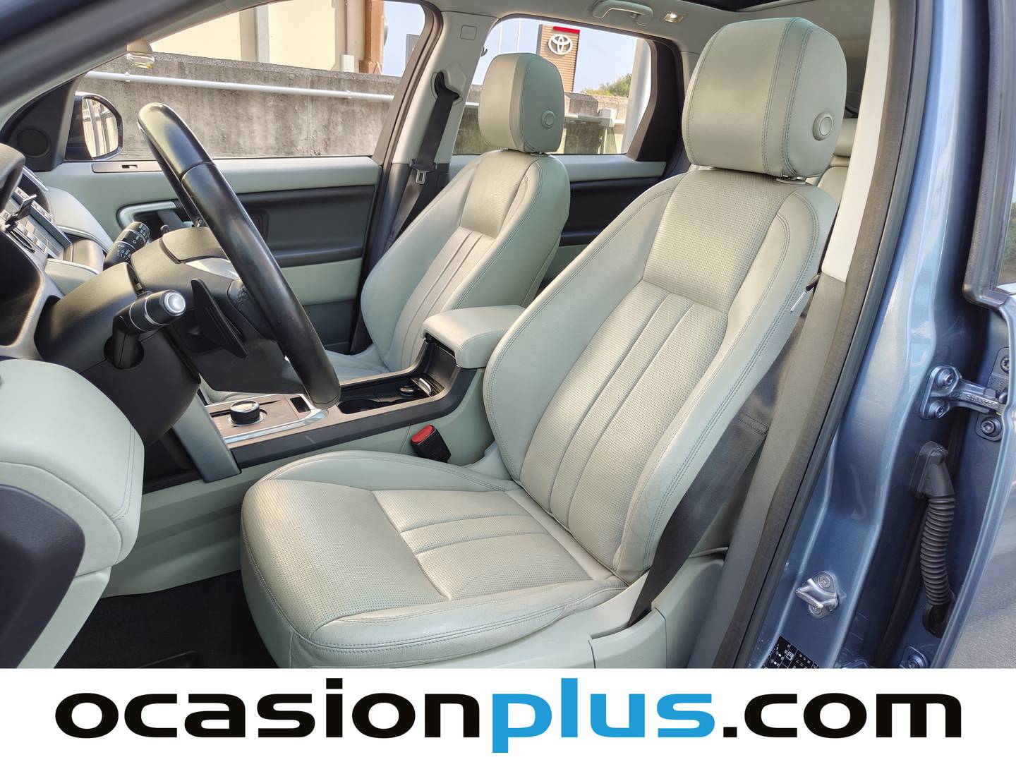 Foto asientos delanteros Land Rover Discovery Sport Land Rover Discovery Sport 2.0L SD4 SE 4WD Auto (240 CV) 7 Plazas