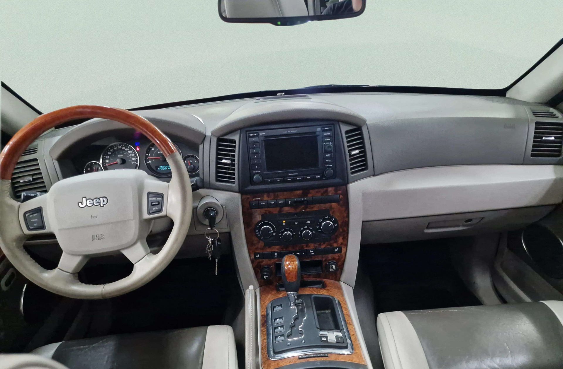 Jeep Grand Cherokee 3.0 V6 CRD Overland 4x4 - foto 8