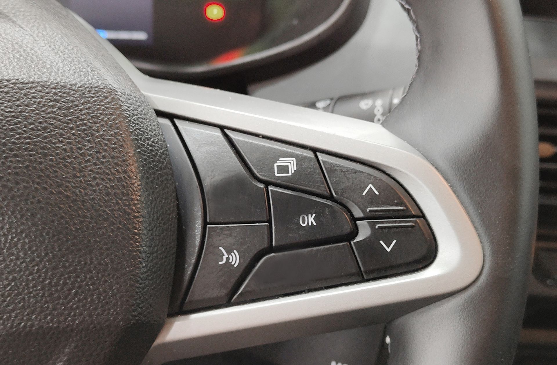 Dacia Jogger Extreme Hybrid 7 plazas - foto 25