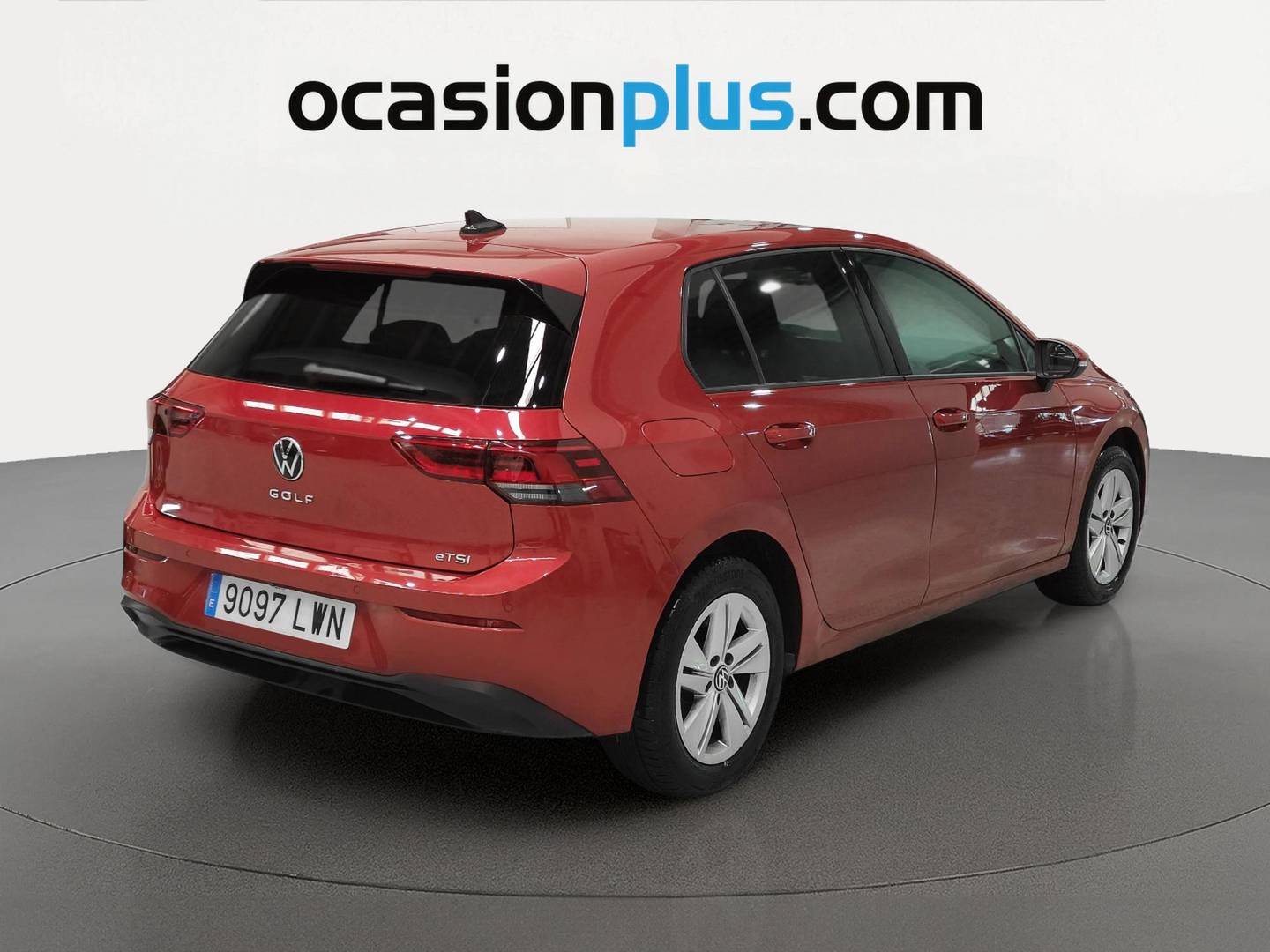 Foto trasera Volkswagen Golf Volkswagen Golf Life 1.0 eTSI (110 CV) DSG derecha