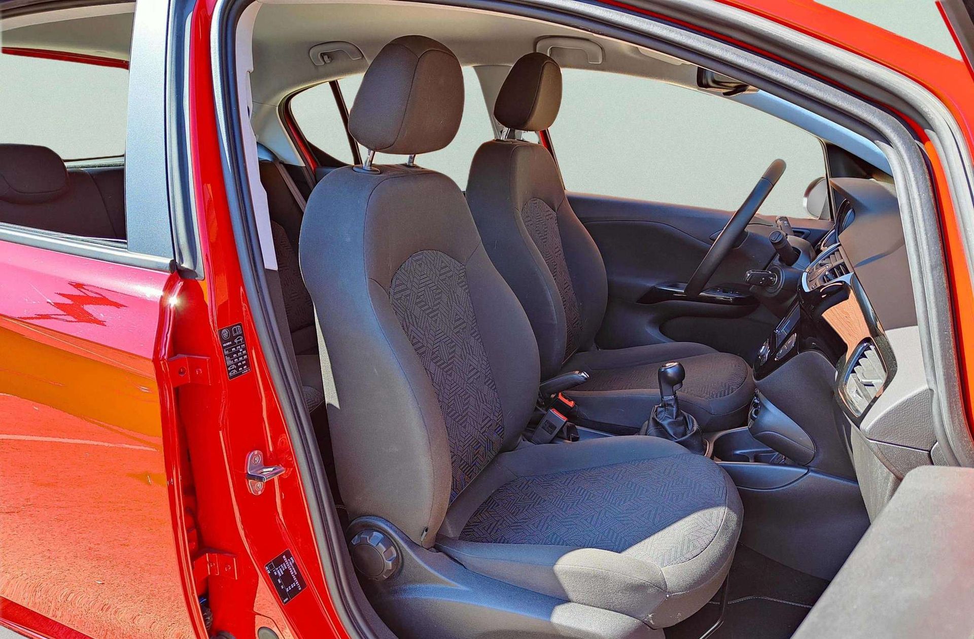 Opel Corsa 1.4 Selective - foto 15