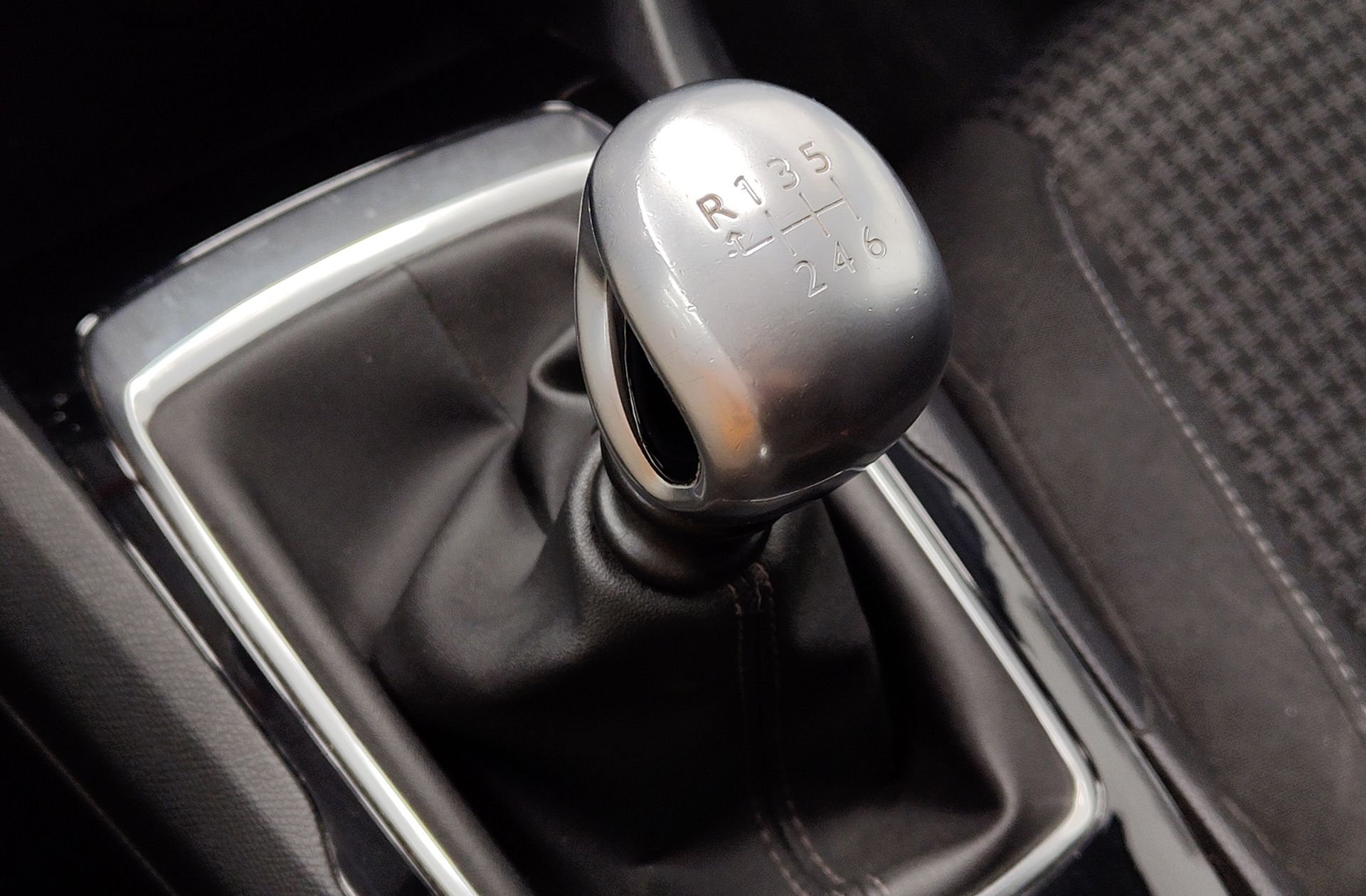 Peugeot 308 SW BlueHDi 130 Active - foto 5
