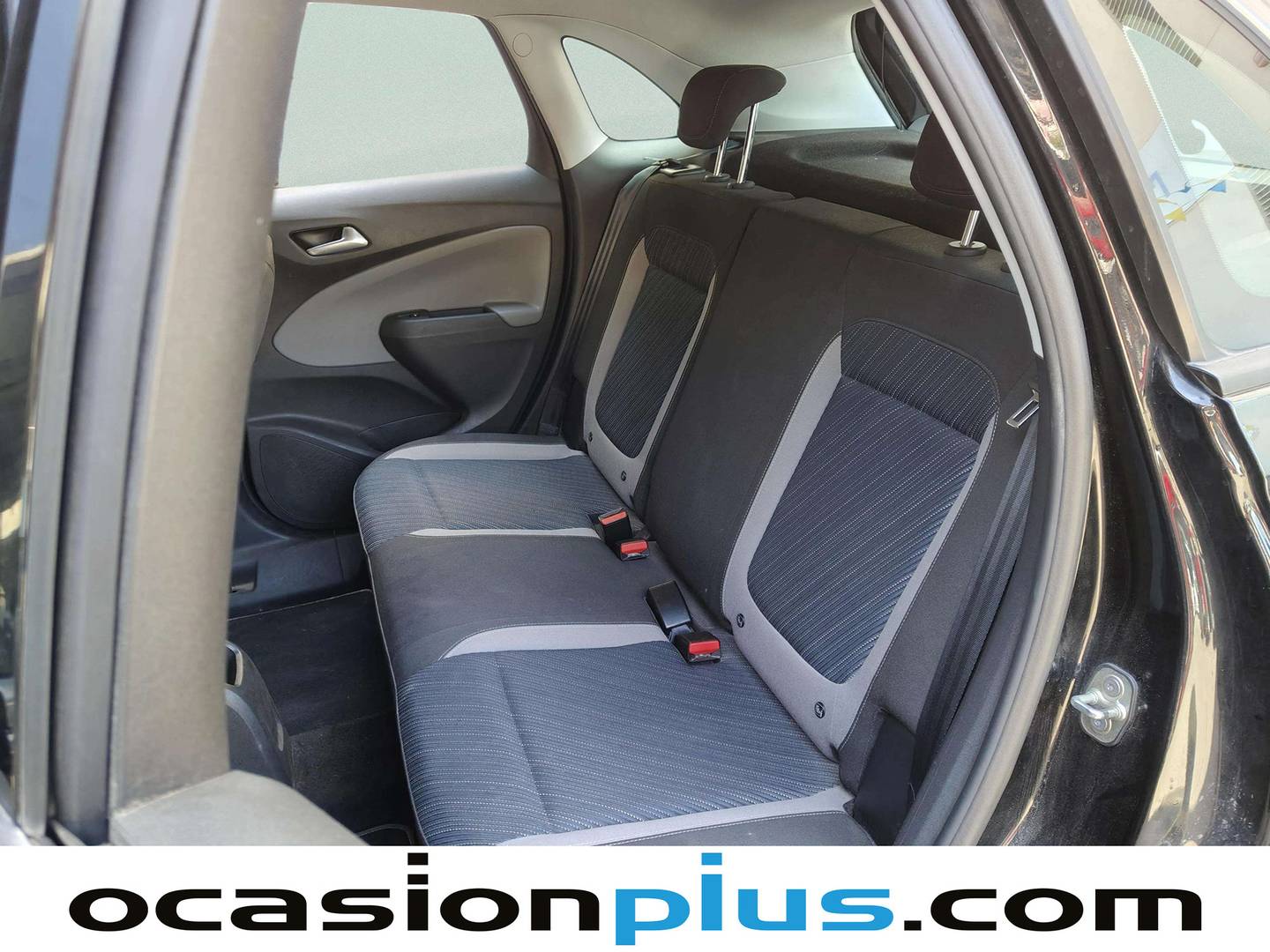 Foto asientos traseros Opel Crossland X Opel Crossland X 1.5 D S&S Design Line 120 Aniversario (102 CV)