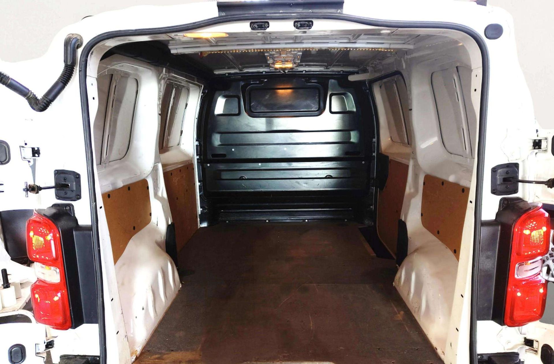 Peugeot Expert Furgon BlueHDi 115 Pro Standard - foto 13