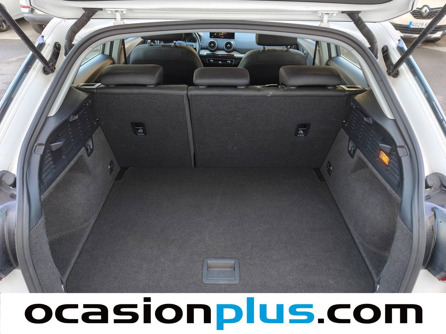 Foto Audi Q2 Audi Q2 Advanced 30 TDI  (116 CV)