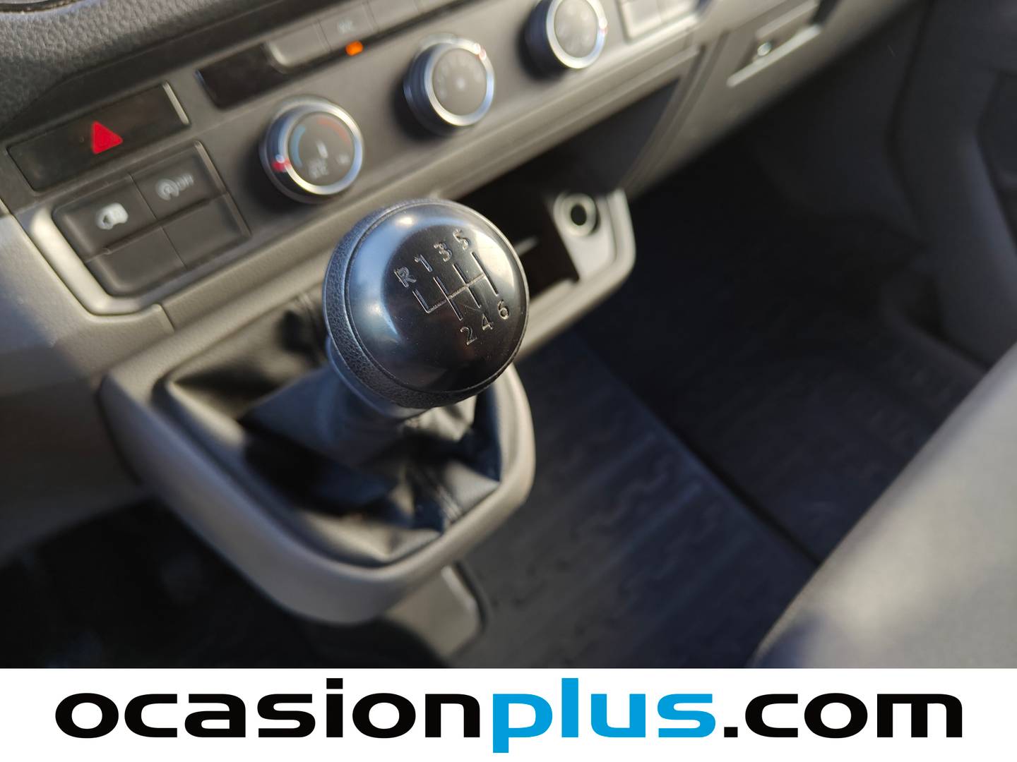 Volkswagen Crafter Volkswagen Crafter 30 Furgón Batalla Media L3H2 2.0 TDI (140 CV) de segunda mano