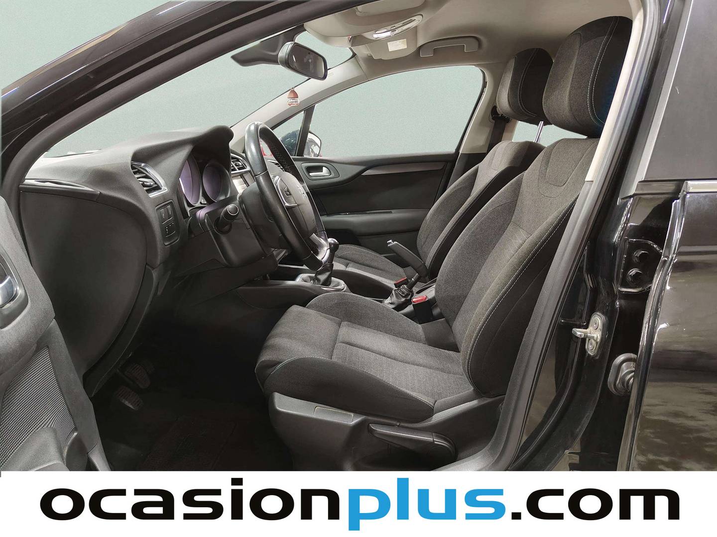 Foto asientos delanteros Citroën C4 Citroën C4 BlueHDi 100 Live Edition (99 CV)
