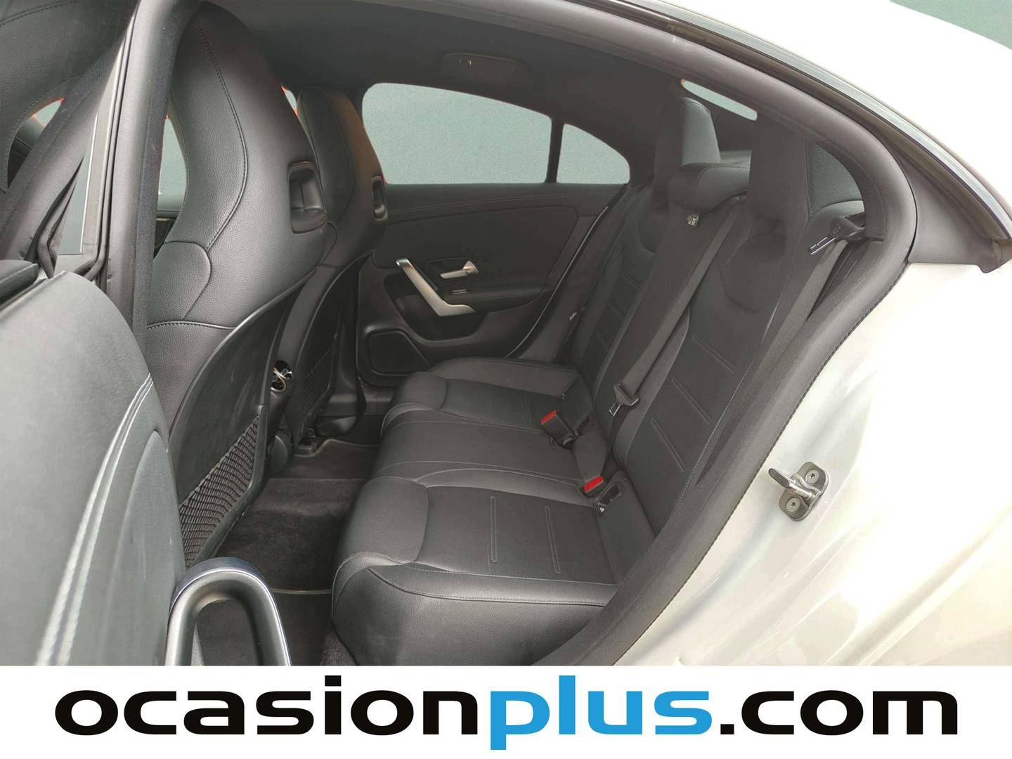Foto asientos traseros Mercedes CLA Mercedes CLA 180 (136 CV)