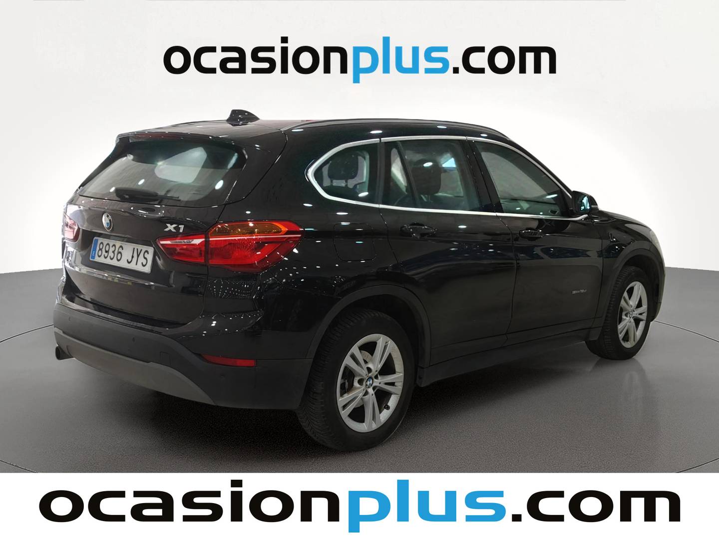 Foto trasera BMW X1 BMW X1 sDrive18d (150 CV) derecha