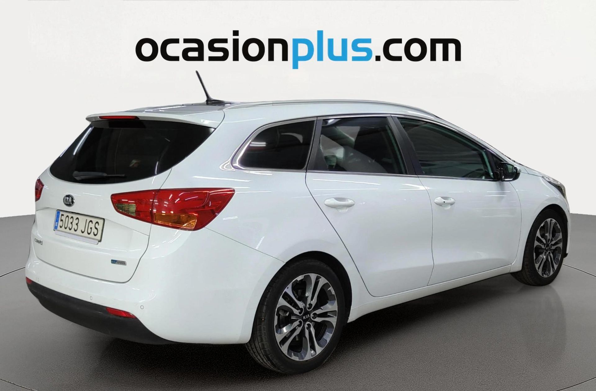 Kia Ceed 1.6 CRDi VGT Emotion - foto 4
