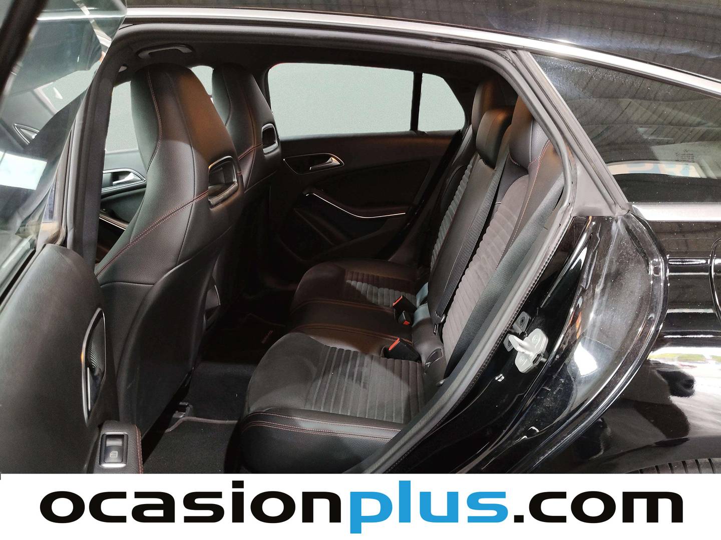 Foto asientos traseros Mercedes CLA Mercedes CLA Shooting Brake CLA Shooting Brake 200 (156 CV) Pack AMG