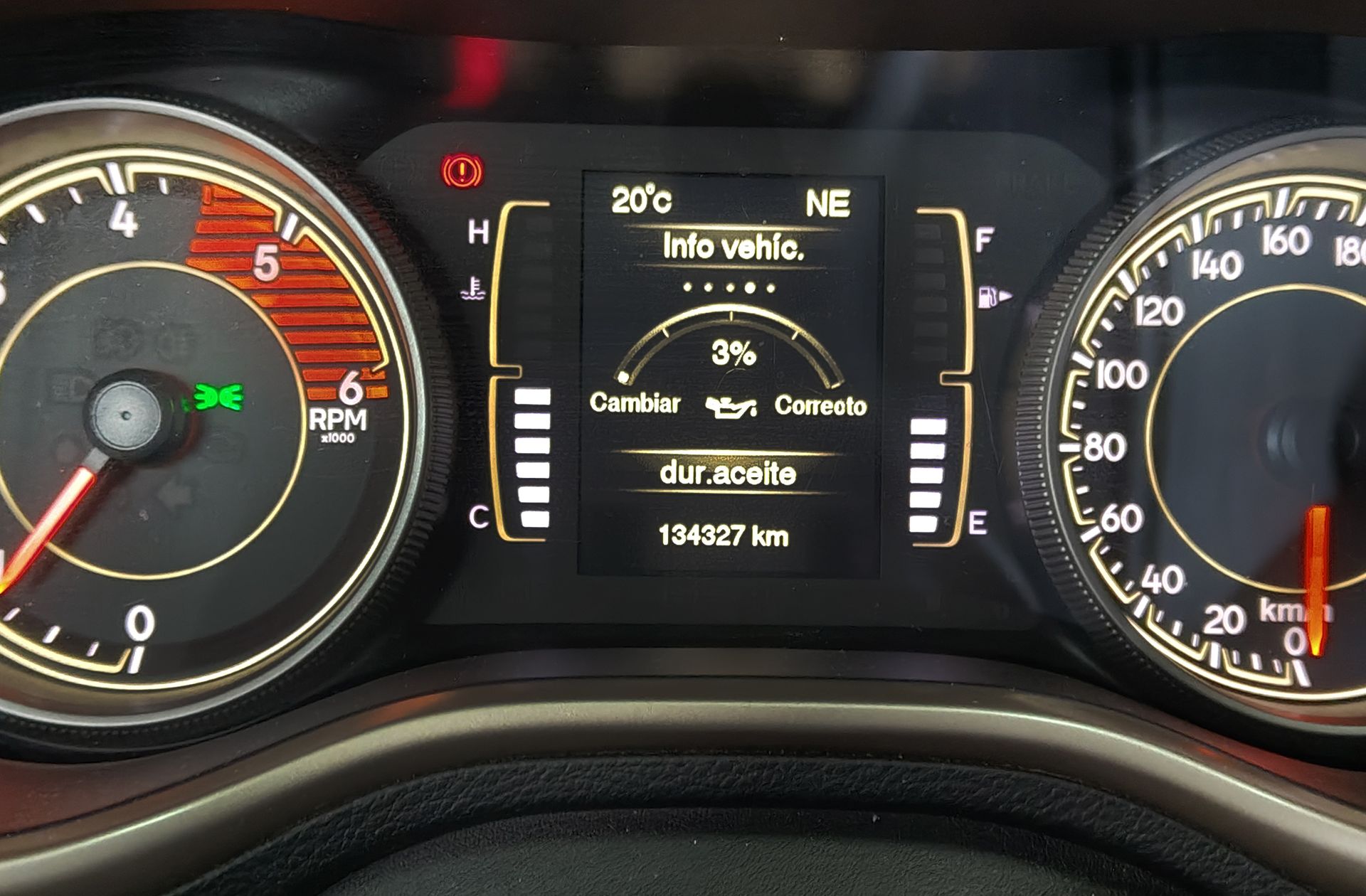 Jeep Cherokee 2.0 CRD Longitude 4x2 - foto 11