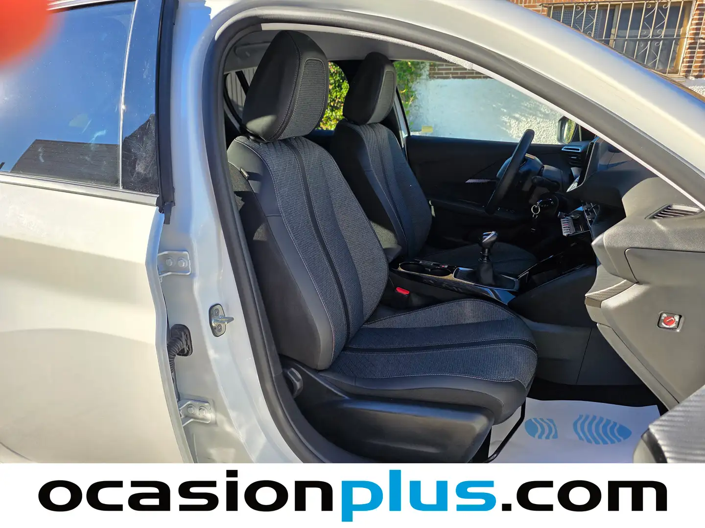 Foto Peugeot 208 Peugeot 208 PureTech 100 Allure (100 CV)