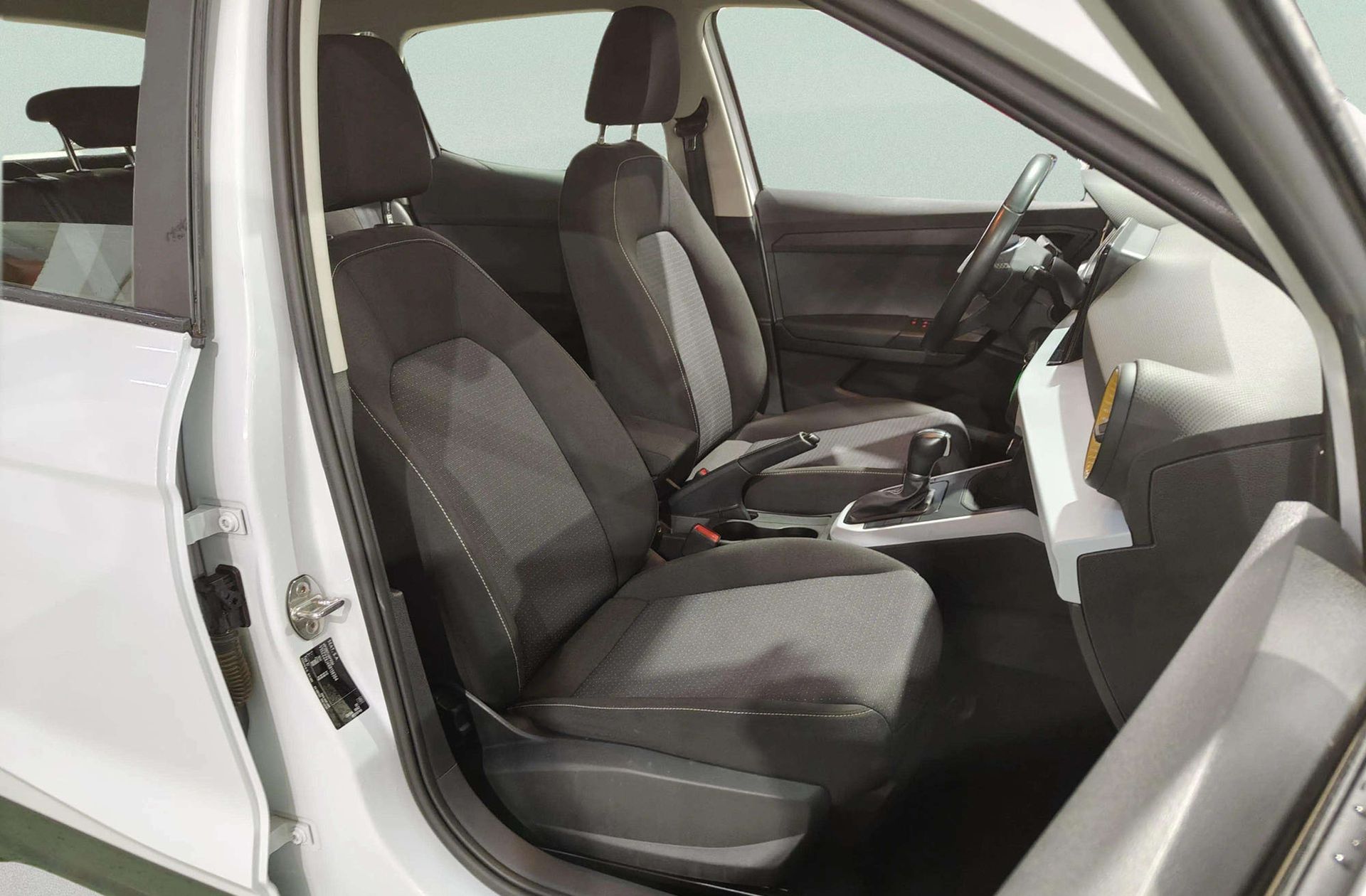 SEAT Arona 1.0 TSI Style XL DSG - foto 19