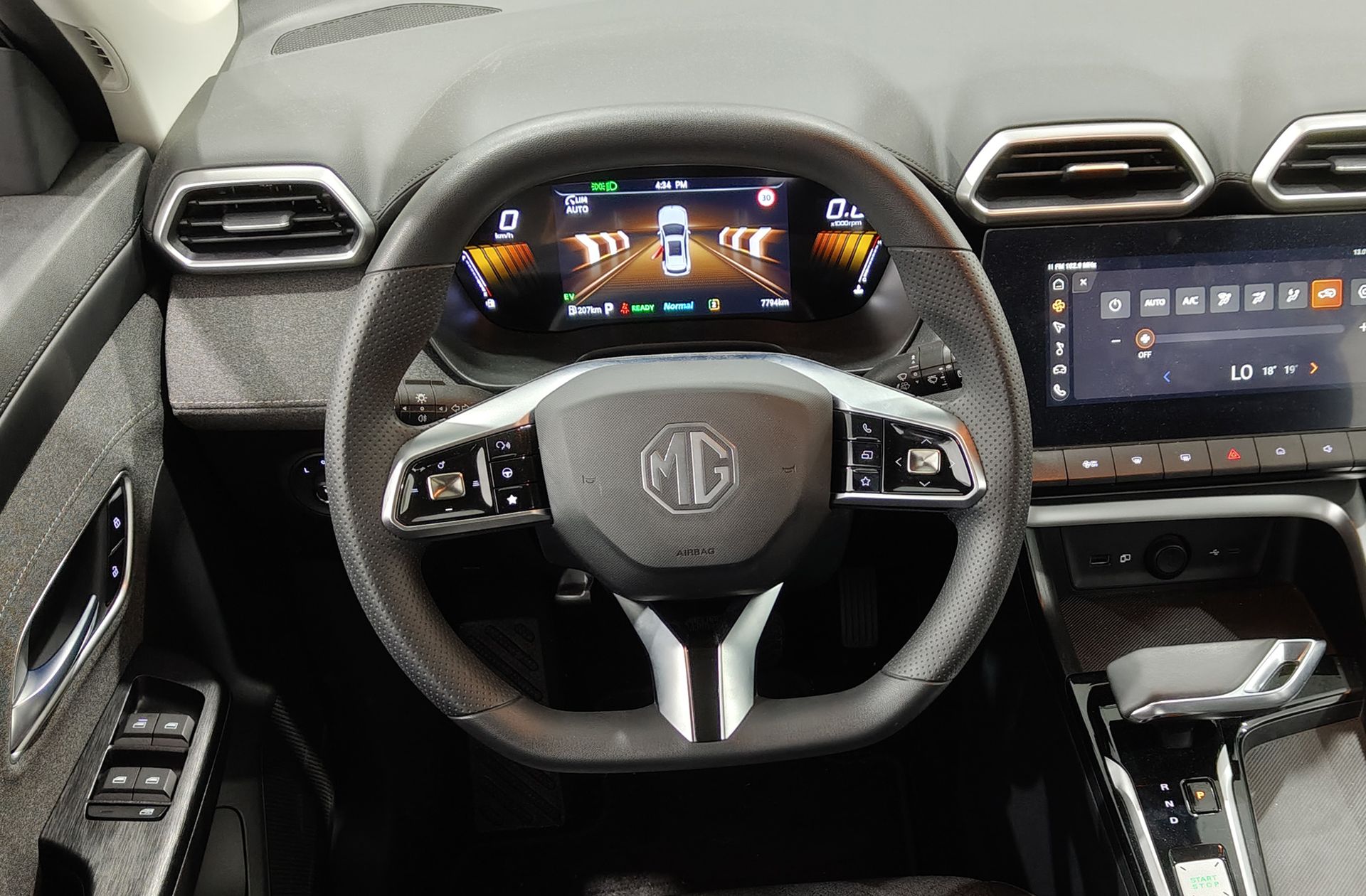 MG ZS 1.5 Hybrid+ Standard - foto 20