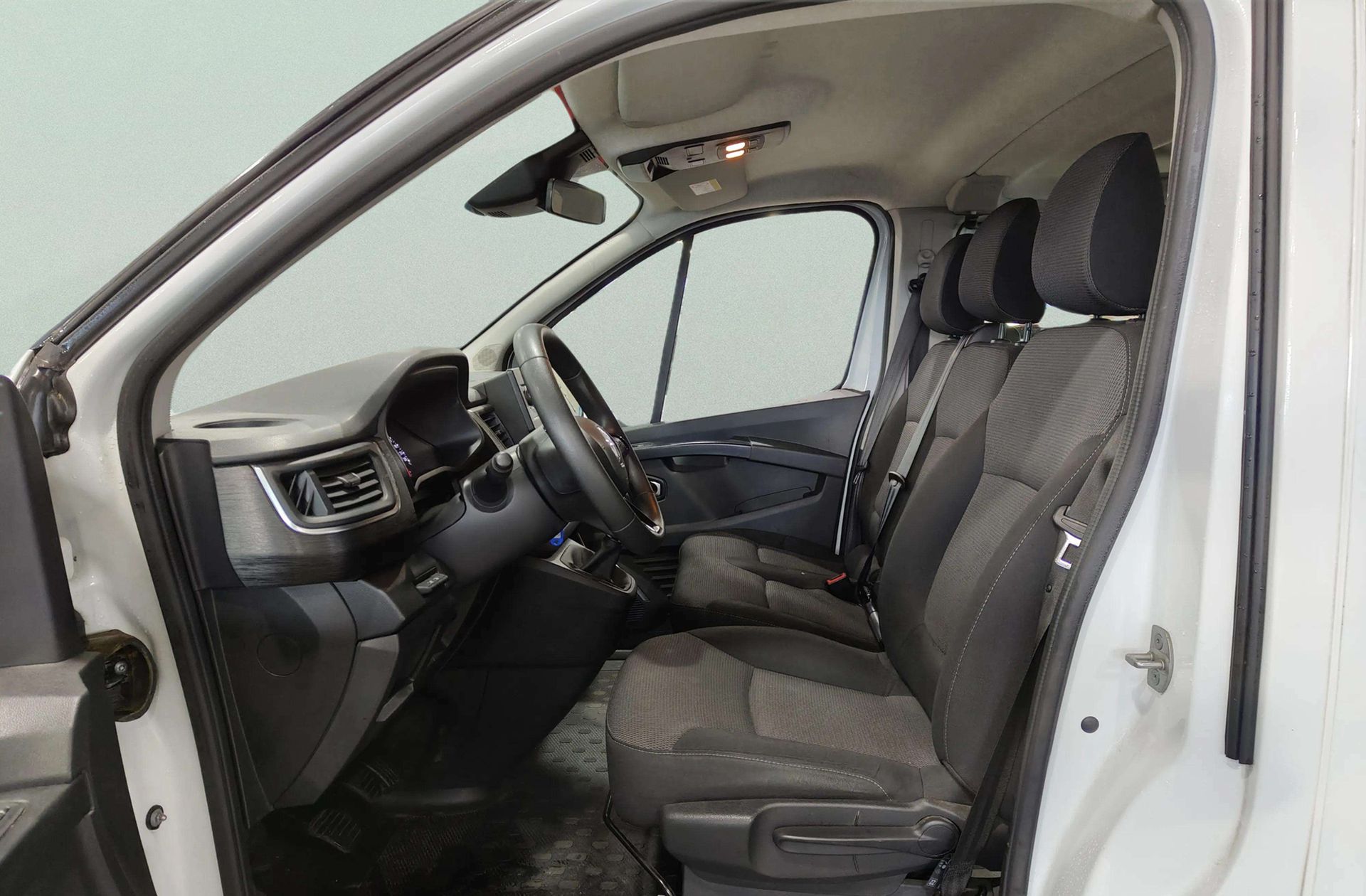 Renault Trafic dCi 150 Combi Energy Blue - foto 8