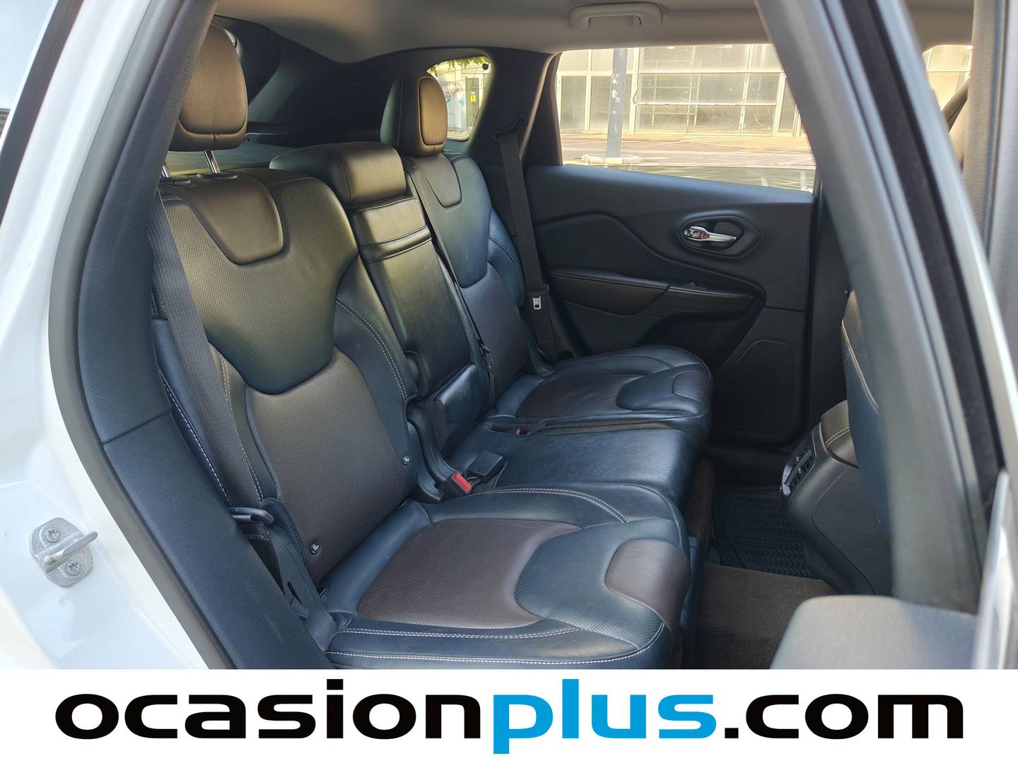 Foto Jeep Cherokee Jeep Cherokee 2.2 CRD Limited 4x4 Auto Act. D.I  (200 CV)