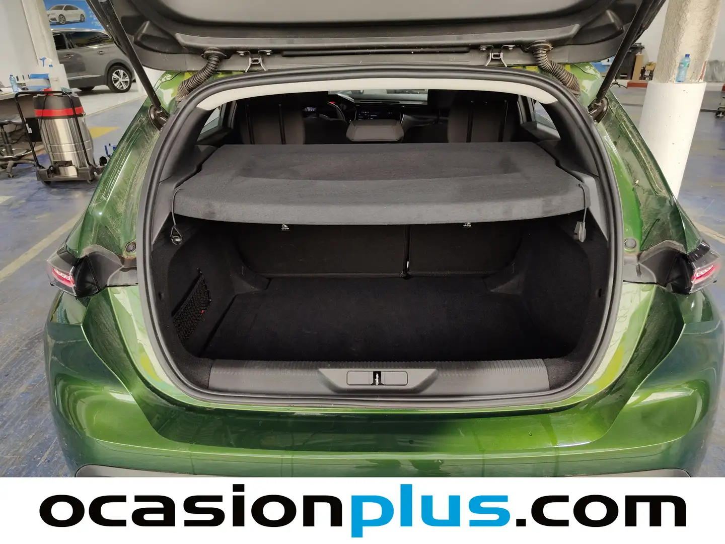 Foto Peugeot 308 Peugeot 308 PureTech 130 S&S Active Pack EAT8 (130 CV)