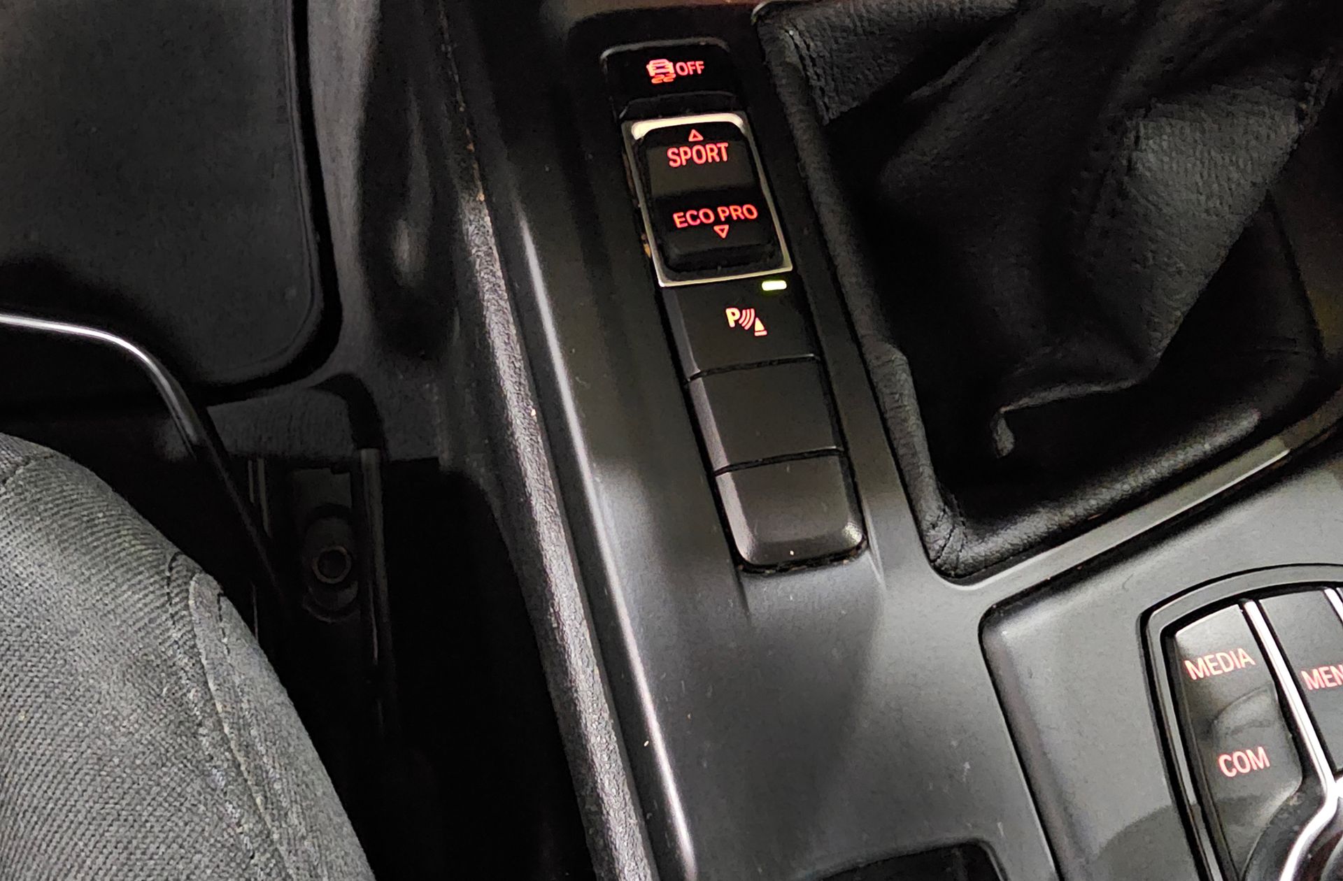 BMW X1 sDrive18d - foto 9