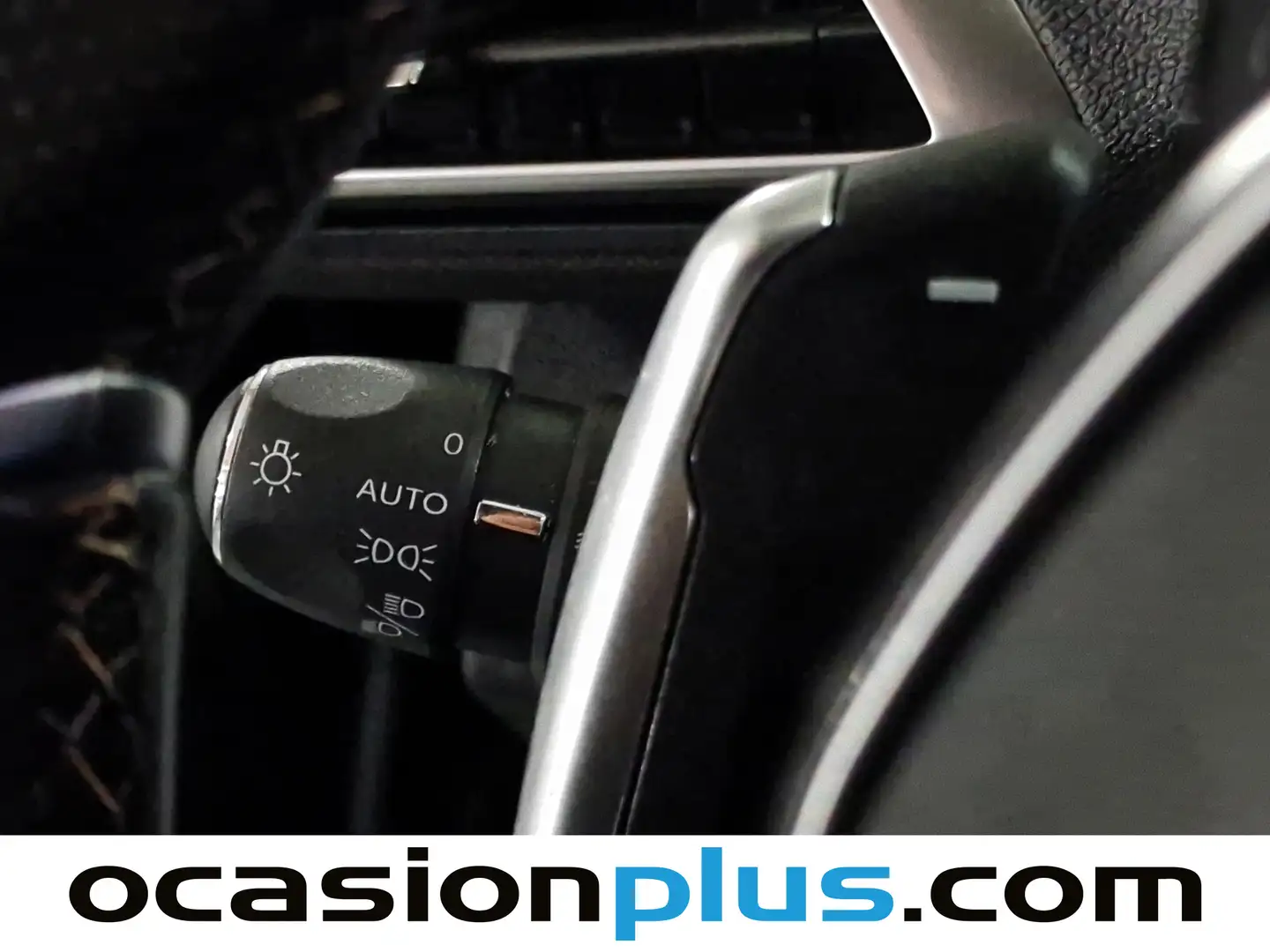 Foto Peugeot 3008 Peugeot 3008 BlueHDI 130 S&S GT Line EAT8 (130 CV)