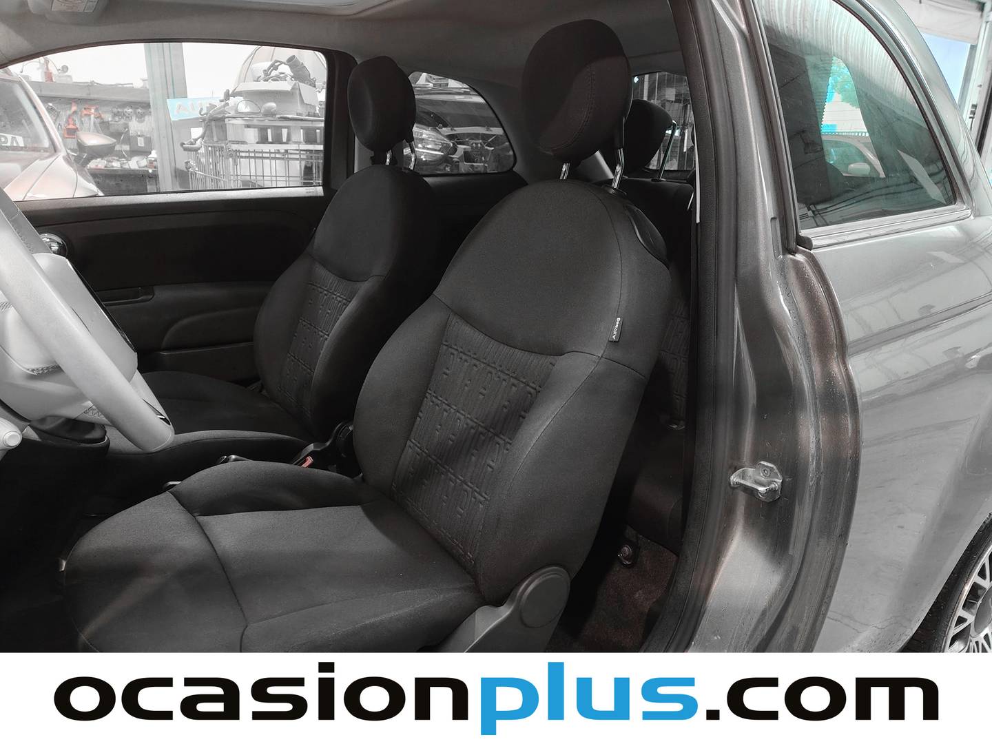 Foto asientos delanteros Fiat 500 Fiat 500 1.0 Hybrid Dolcevita (70 CV)