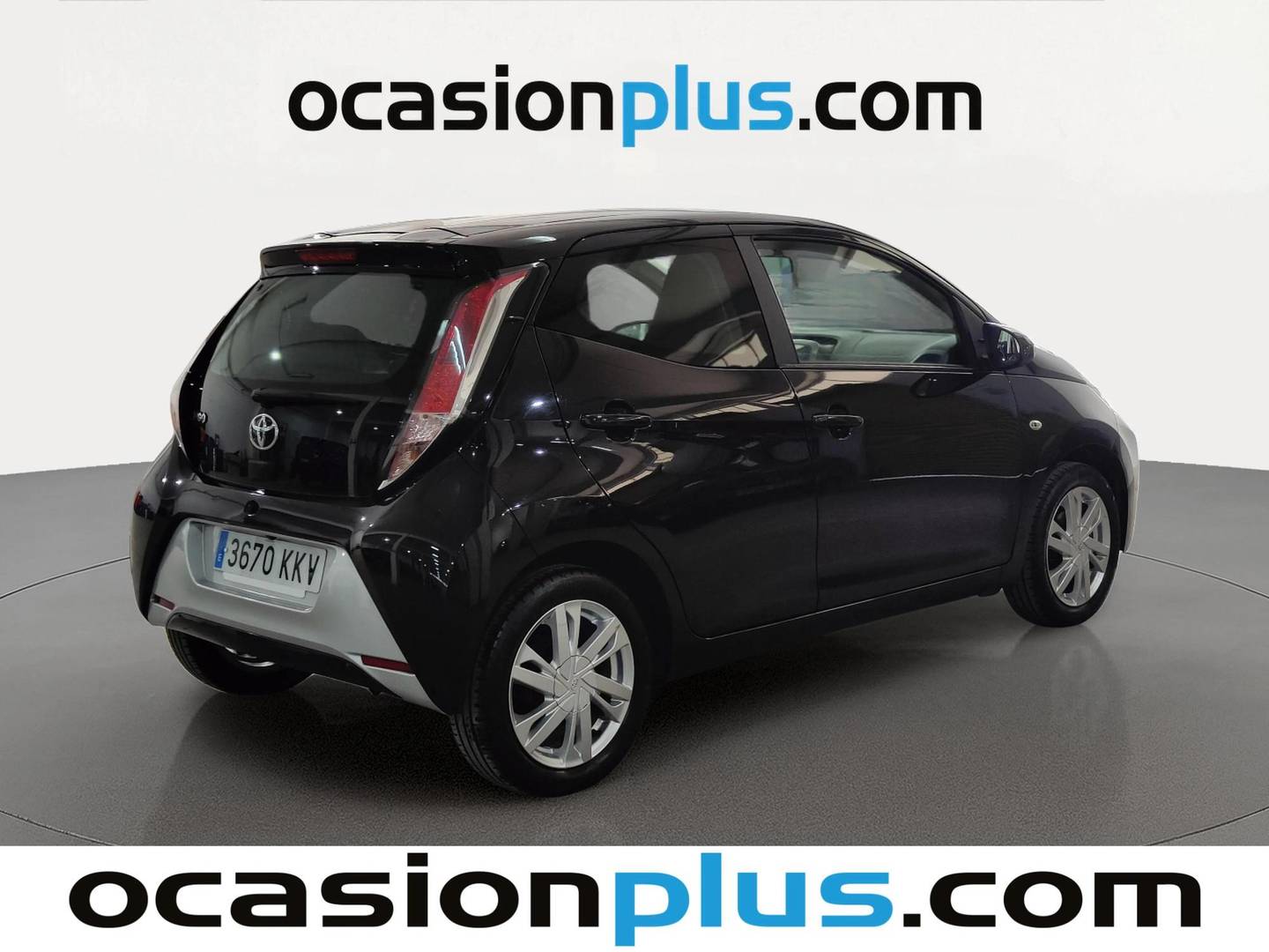 Foto trasera Toyota Aygo Toyota Aygo 1.0 70 x-play (69 CV) derecha