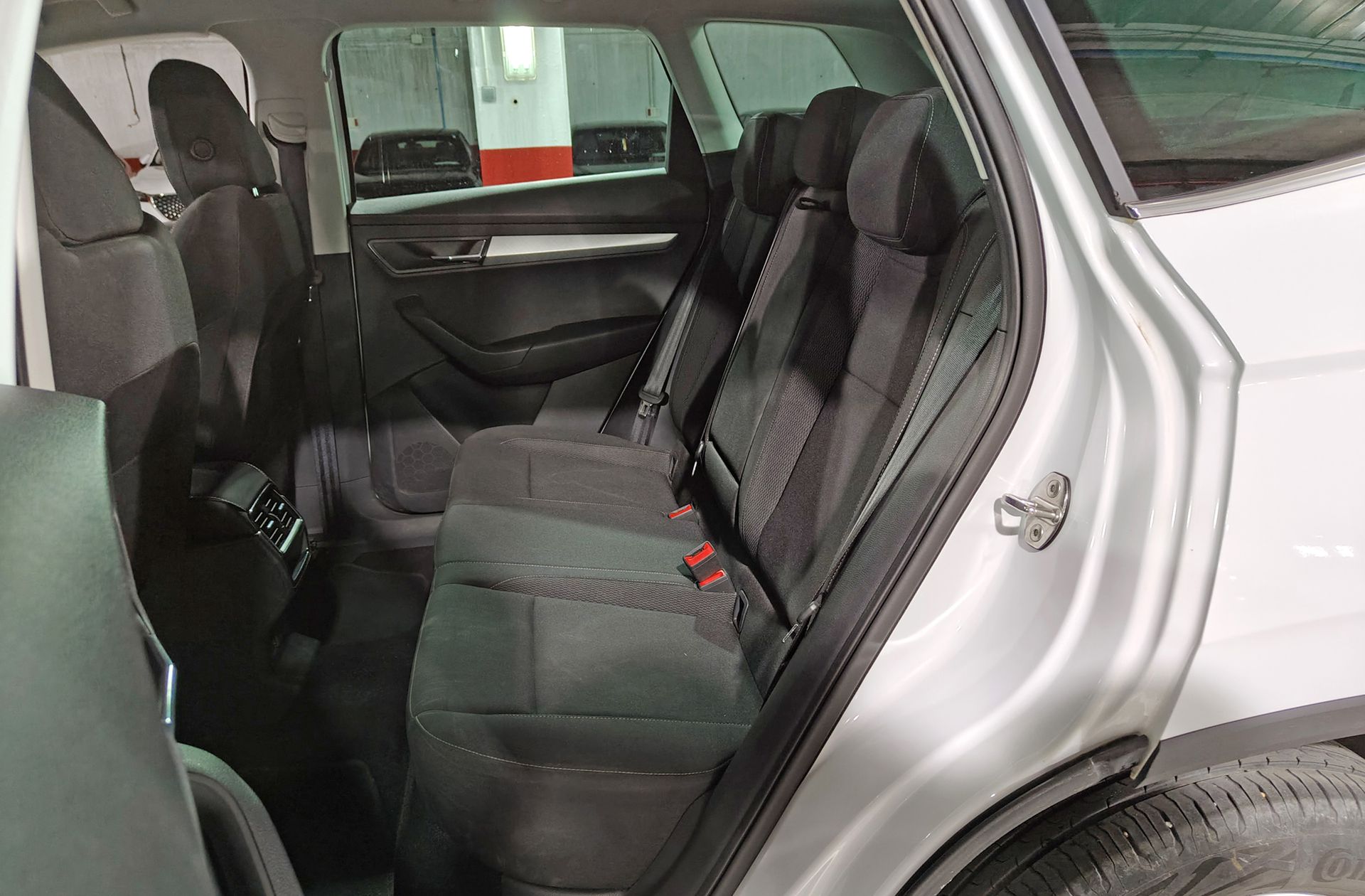 Škoda Karoq 2.0 TDI Selection - foto 13