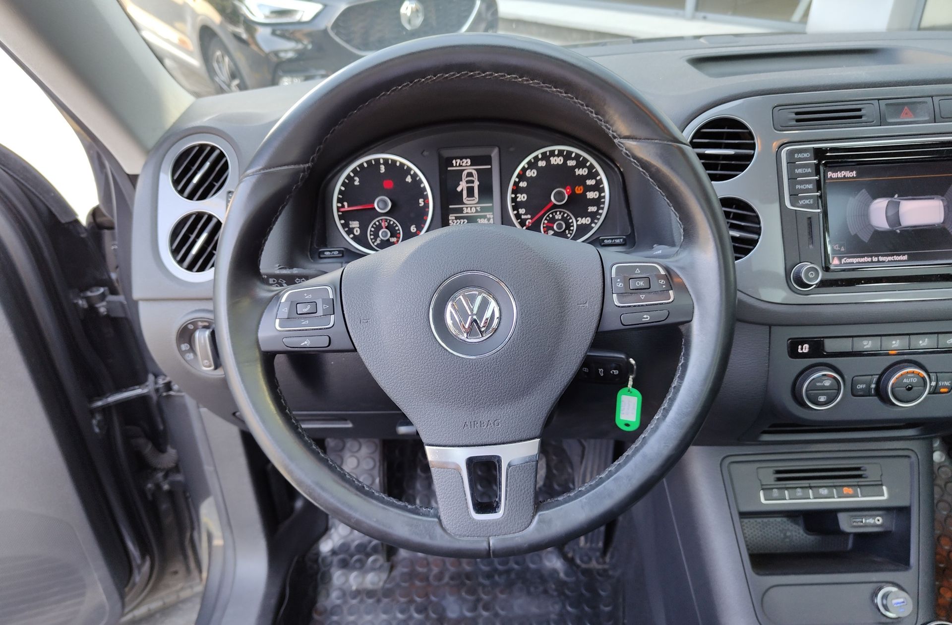 Volkswagen Tiguan T1 2.0 TDI 4x2 - foto 20