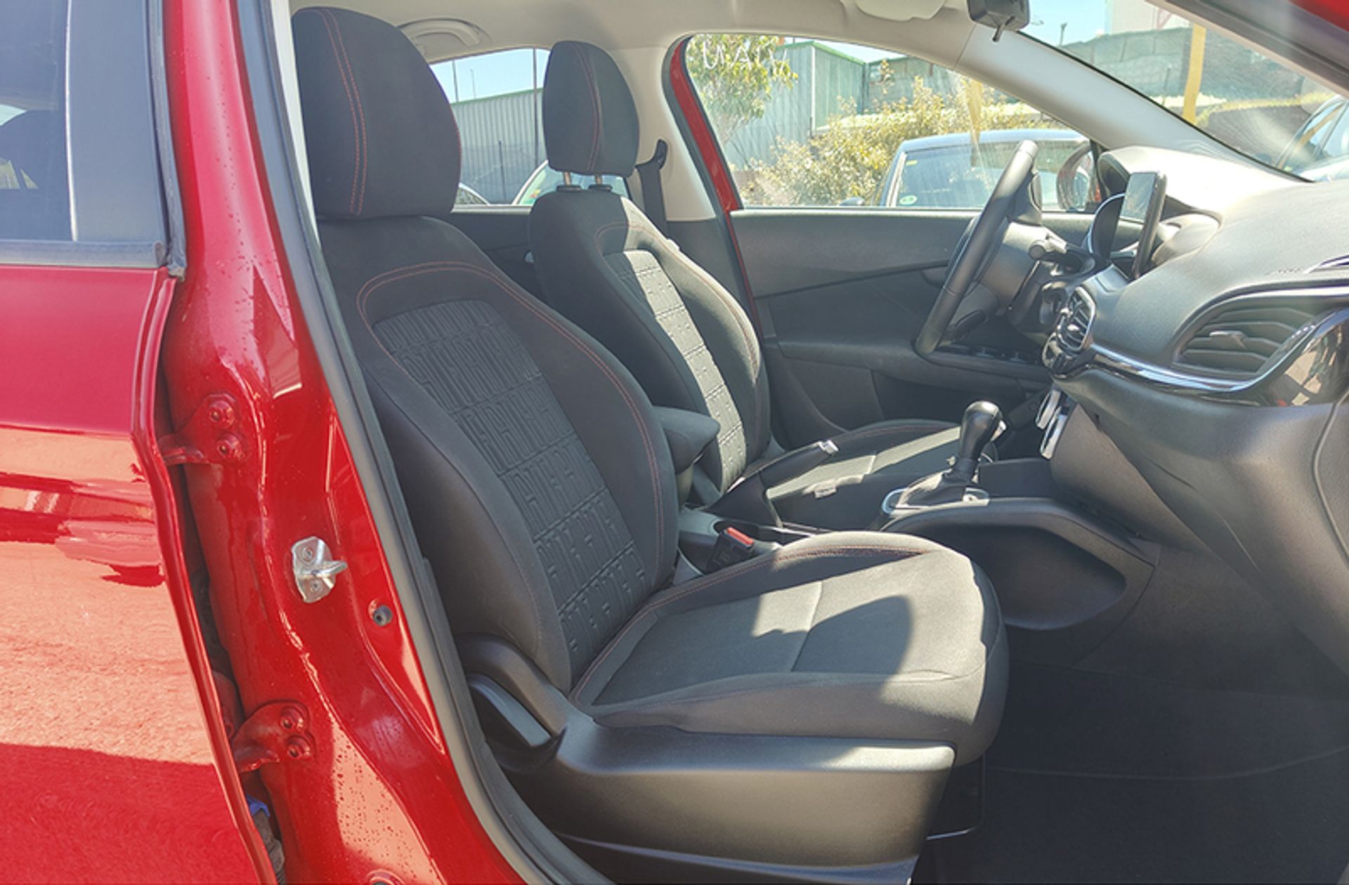 Fiat Tipo 1.5 Hybrid Red DCT - foto 18