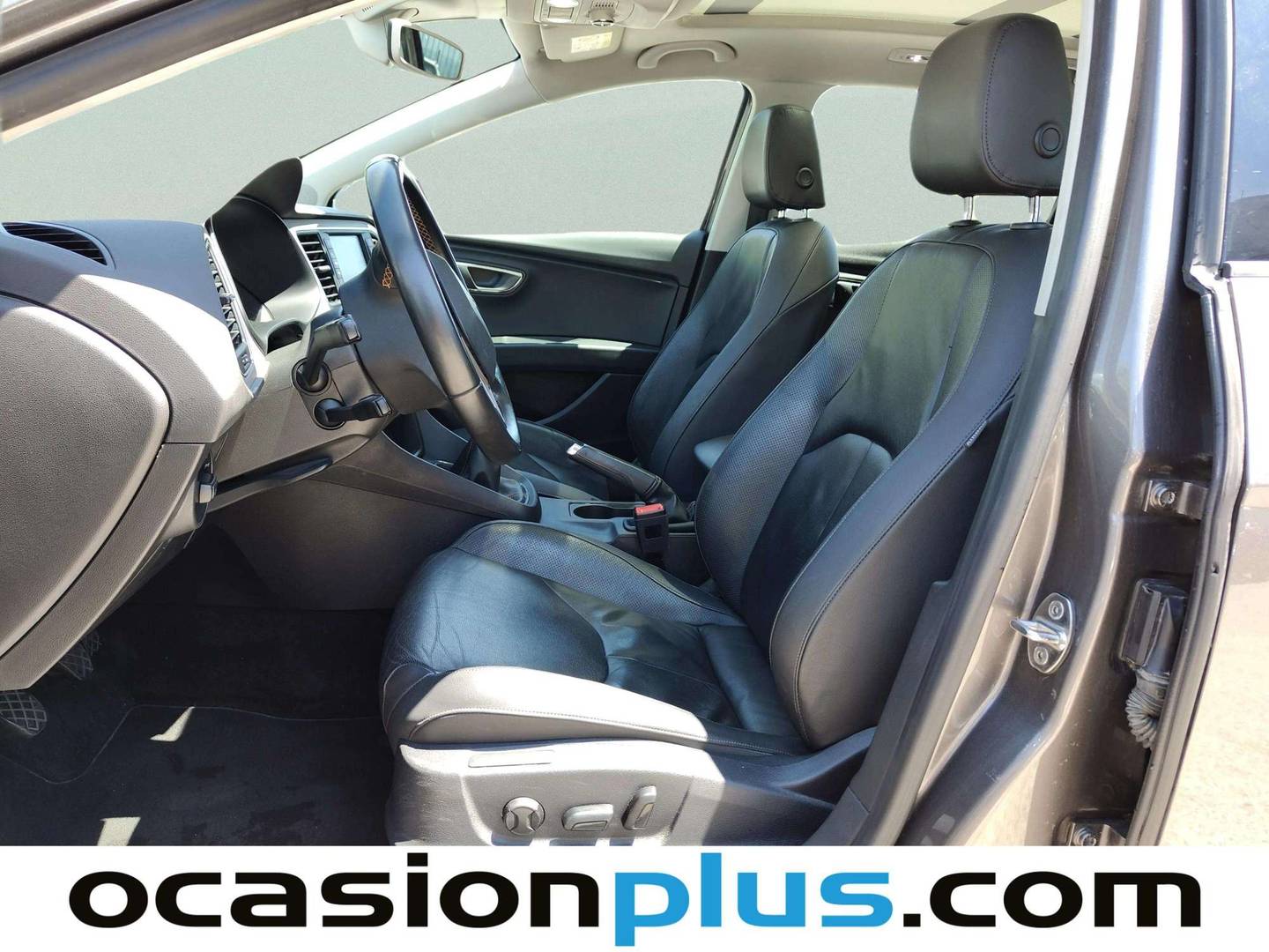 Foto asientos delanteros Seat León Seat Leon Xperience 2.0 TDI S&S X-perience 4Drive (150 CV)