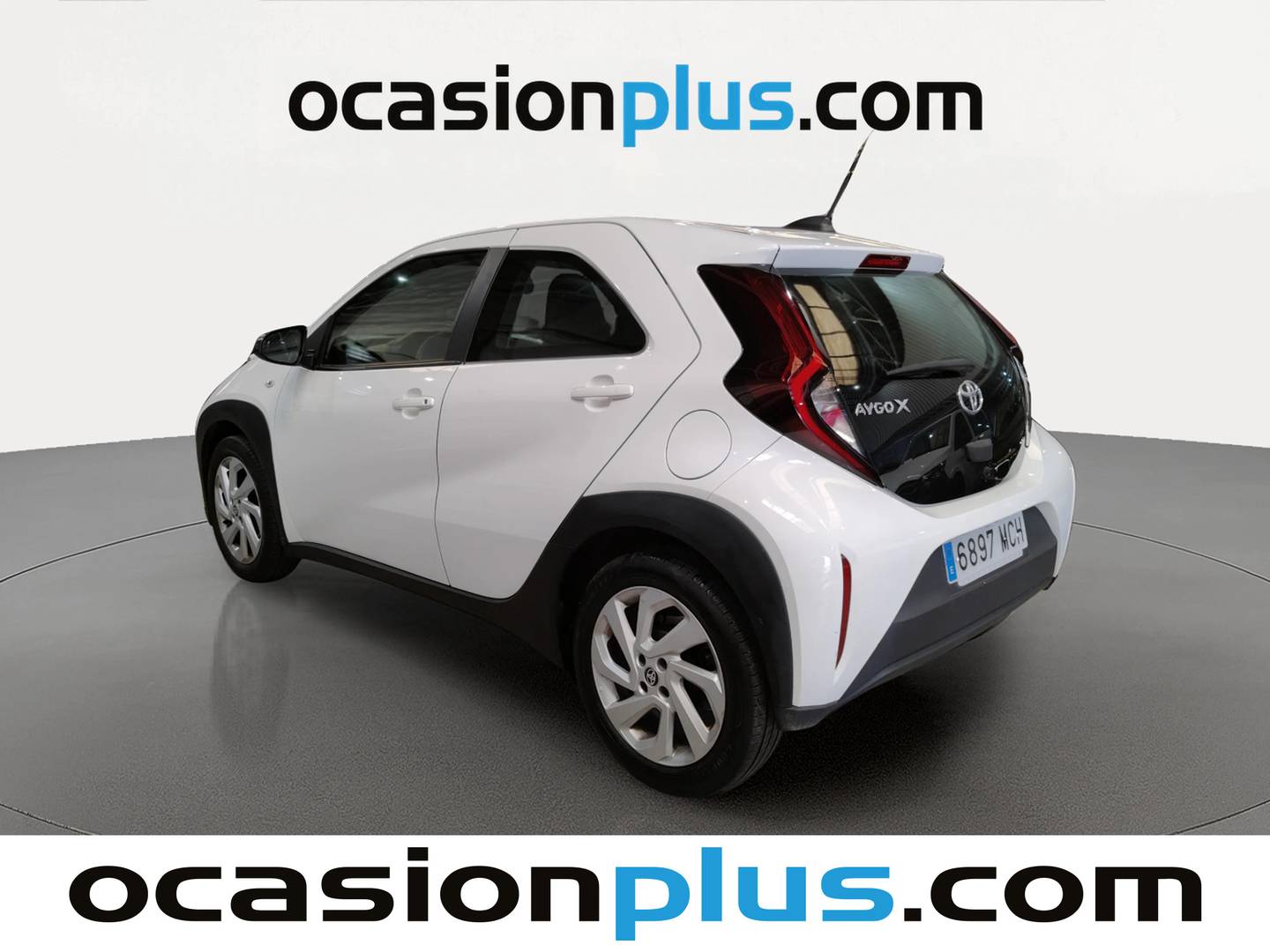 Foto trasera Toyota Aygo Toyota Aygo 1.0 70 x-play  (72 CV) izquierda