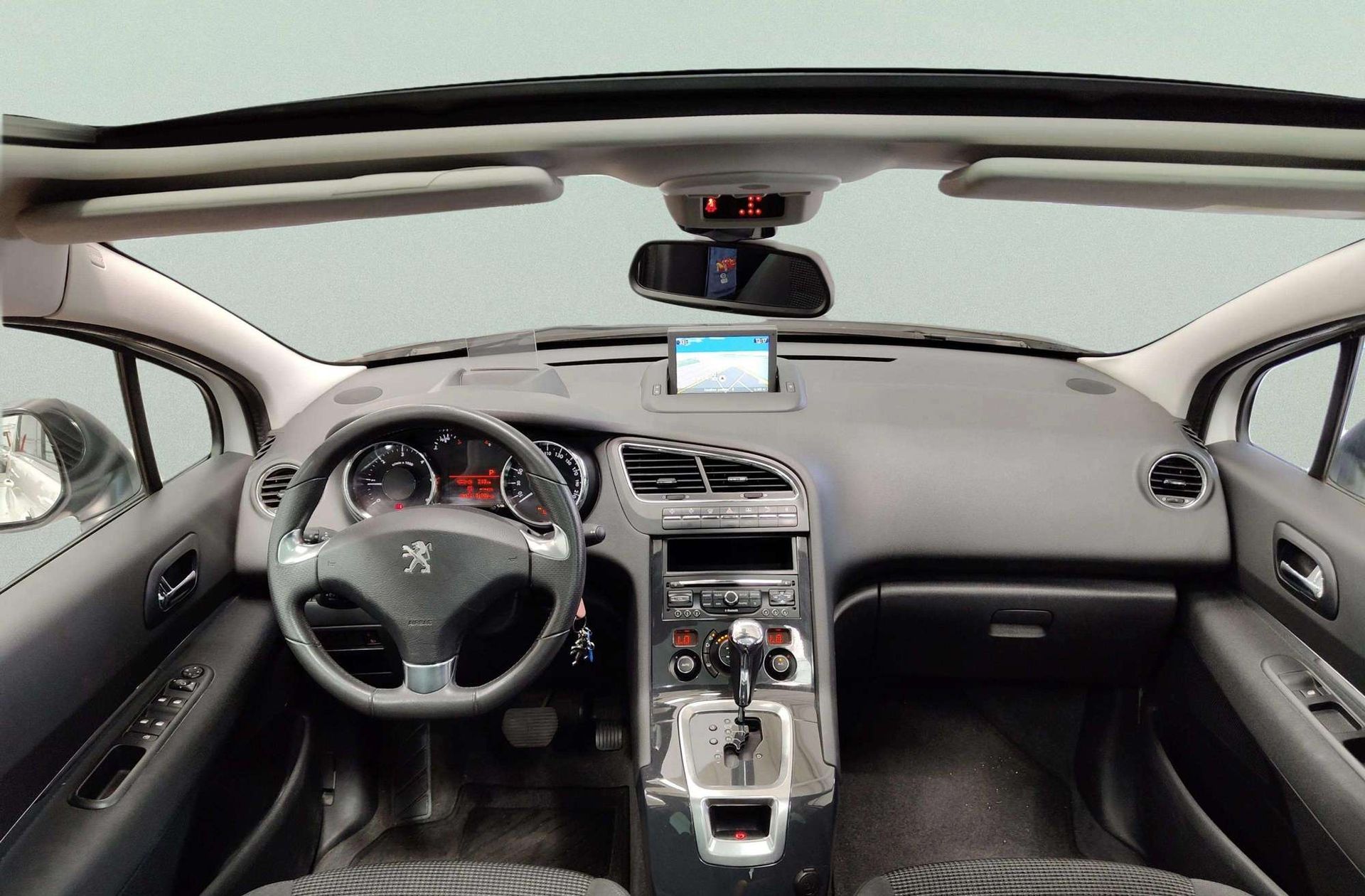 Peugeot 5008 1.6 BlueHDi Allure EAT6 7 plazas - foto 6