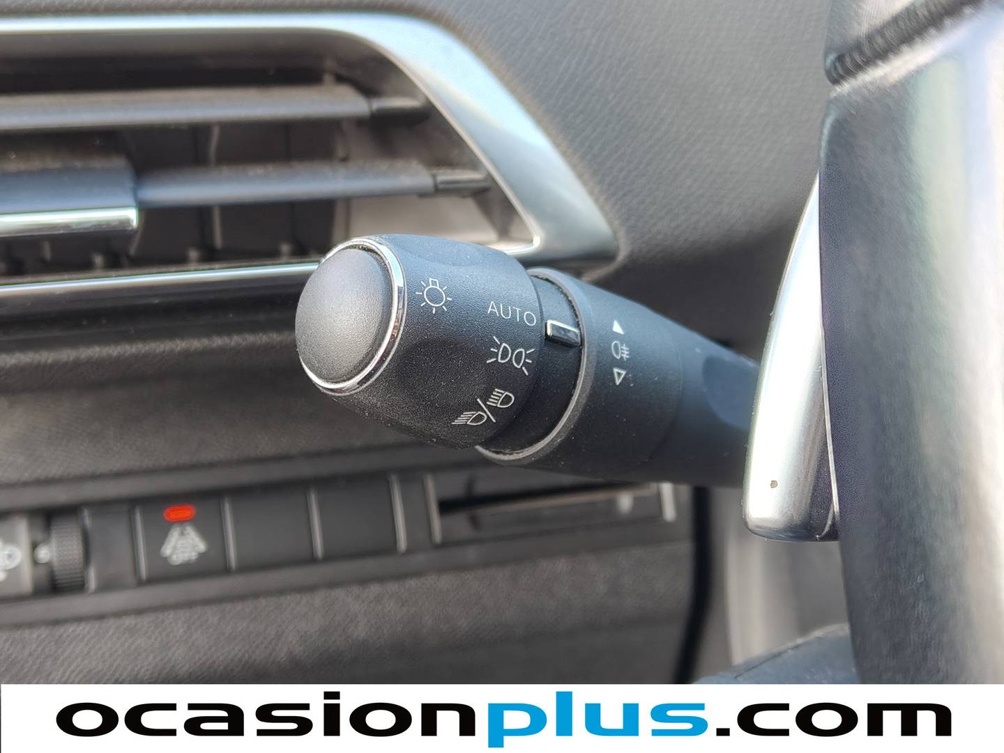 Foto Peugeot 5008 Peugeot 5008 PureTech 130 S&S Allure Pack EAT8  (130 CV)