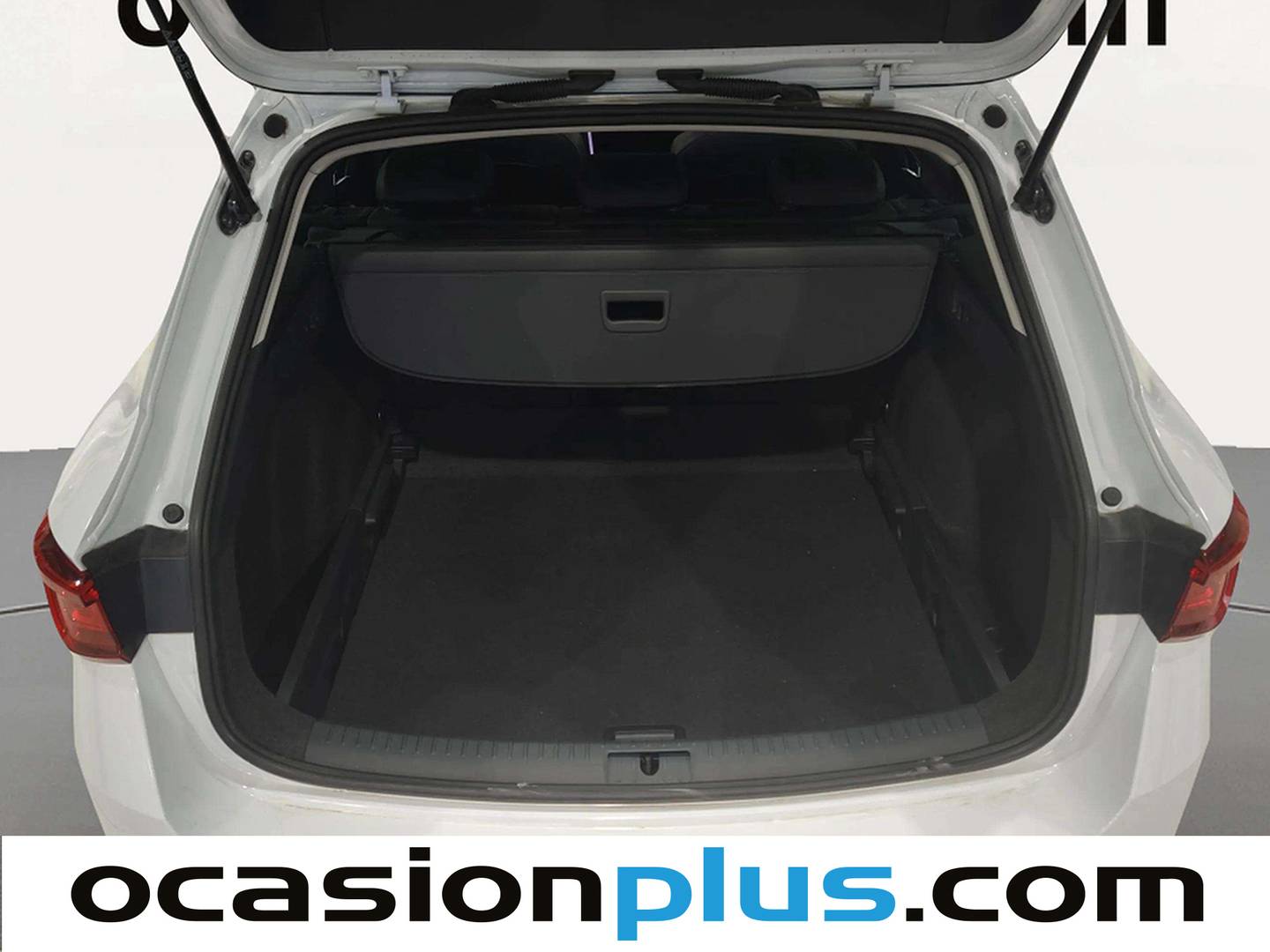 Fotos maletero Seat León Seat León ST 2.0 TDI S&S FR XS DSG (150 CV)