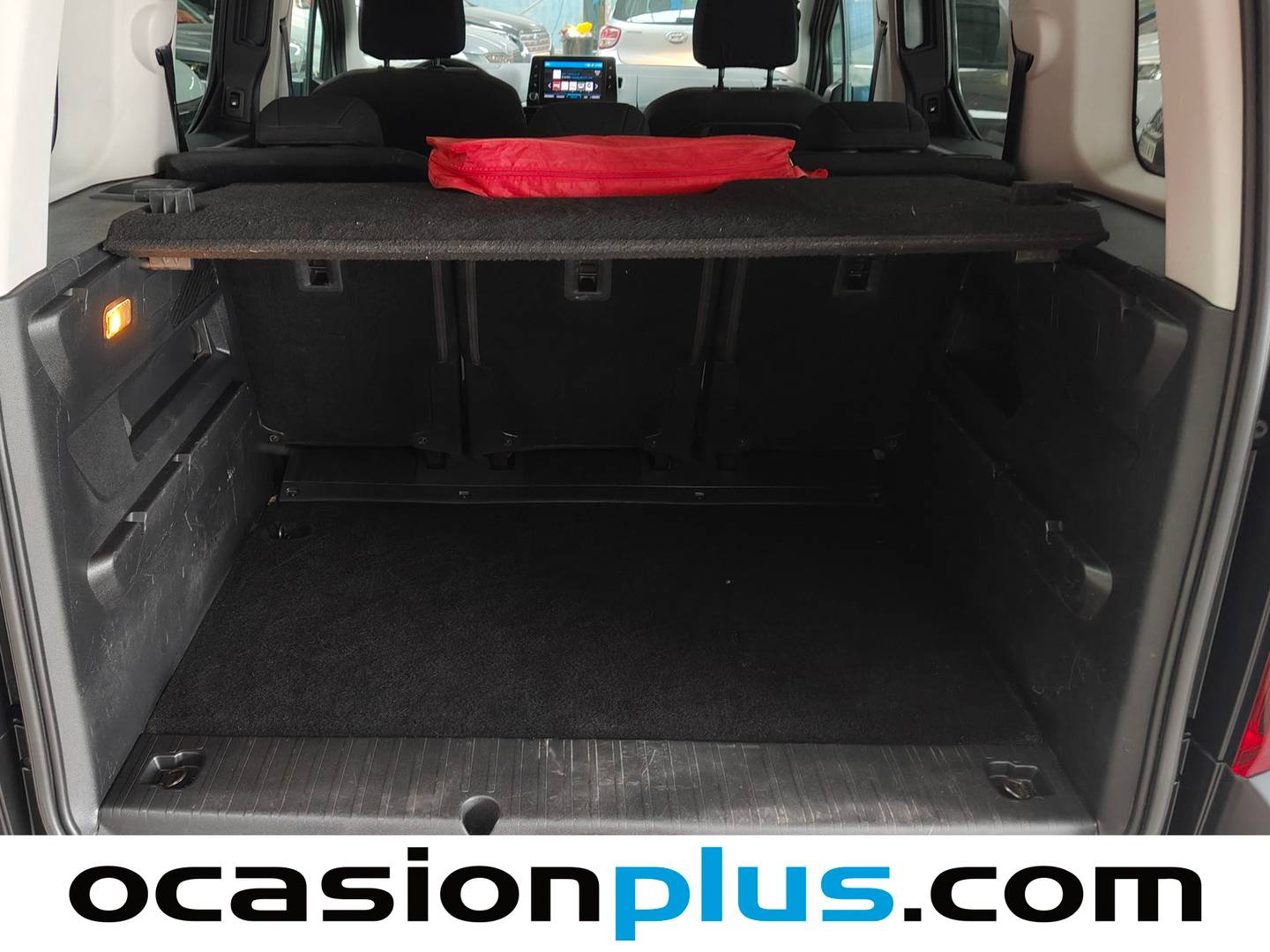 Fotos maletero Citroën Berlingo Citroen Berlingo BlueHDi 130 S&S Talla M Shine EAT8 (130 CV)