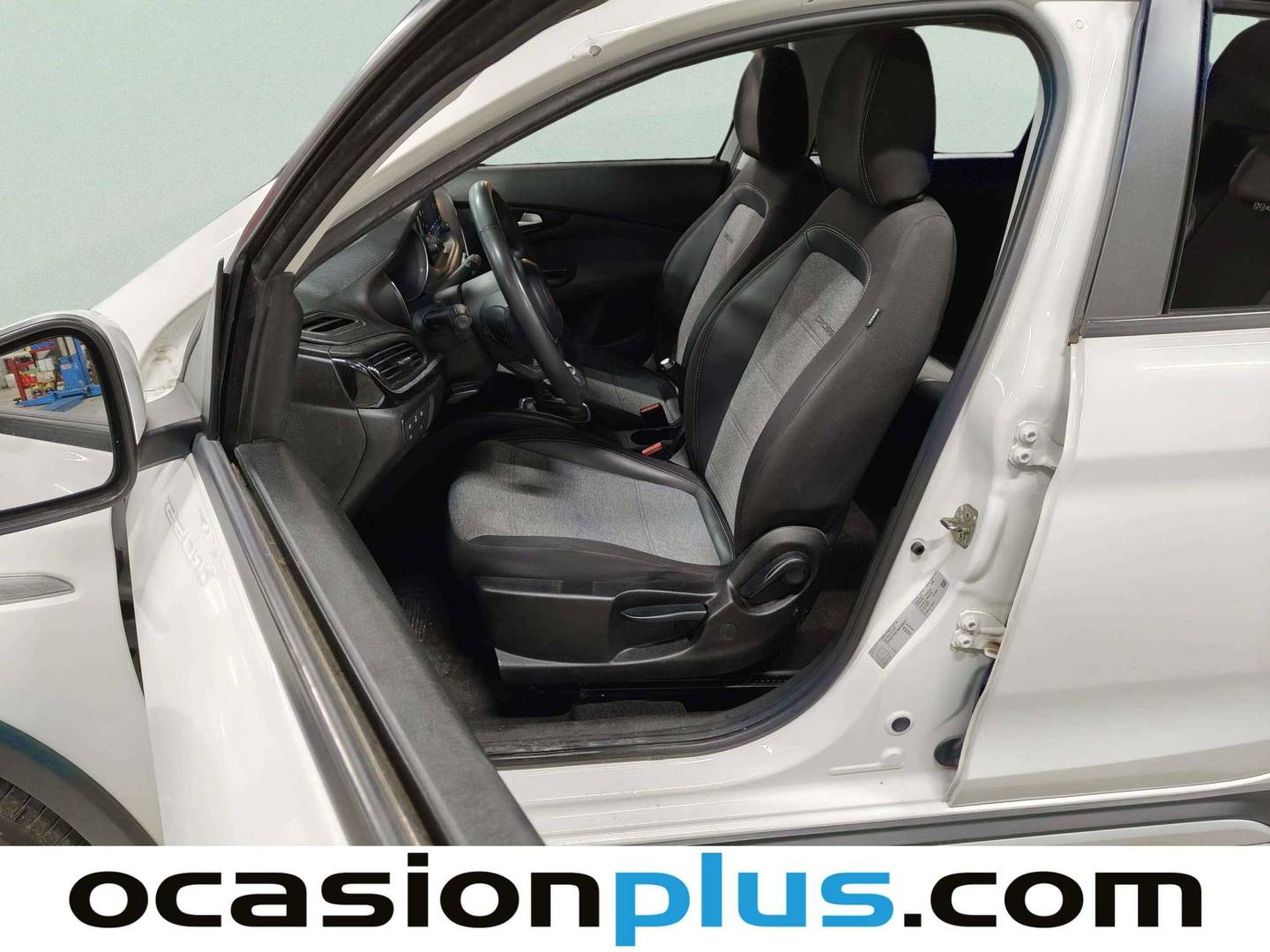 Foto asientos delanteros Fiat Tipo Fiat Tipo 1.5 Hybrid Cross DCT (130 CV)