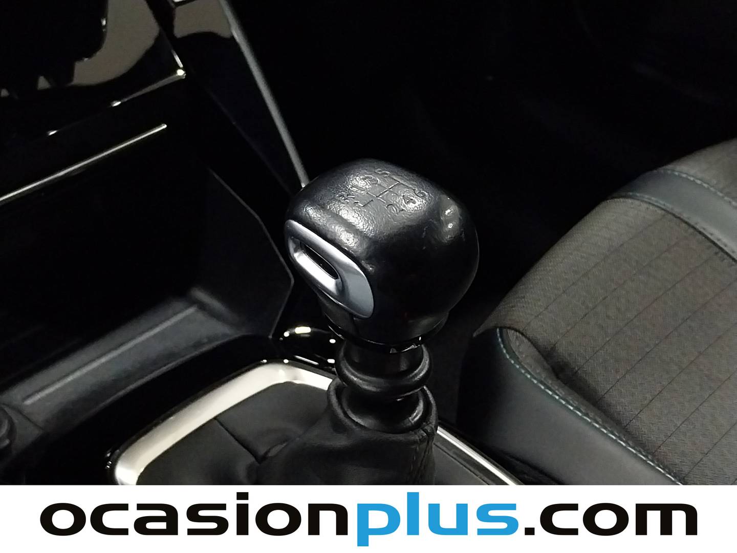 Foto Peugeot 2008 Peugeot 2008 PureTech 130 S&S Allure Pack (130 CV)