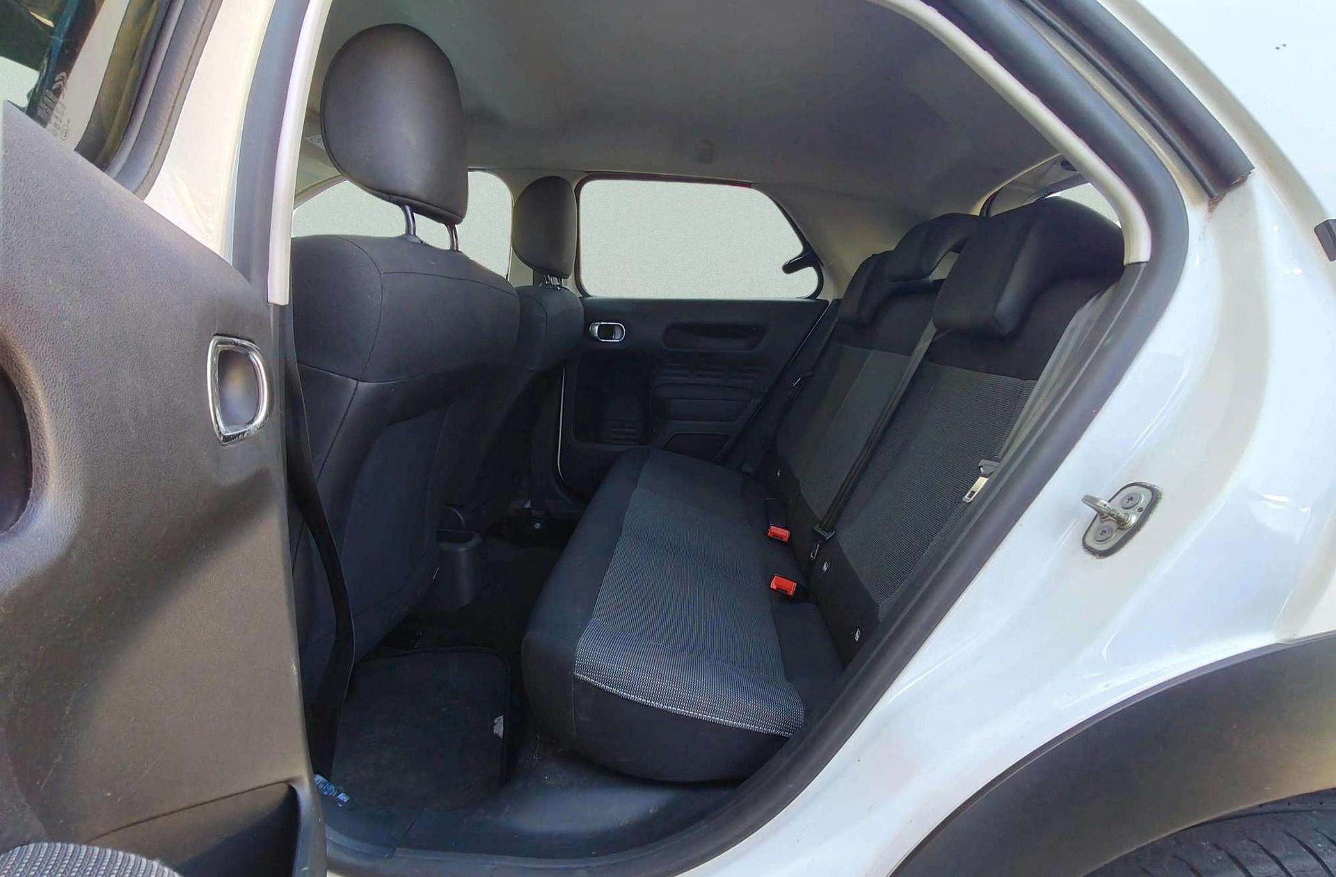 Citroën C4 Cactus PureTech 82 Feel Edition - foto 10