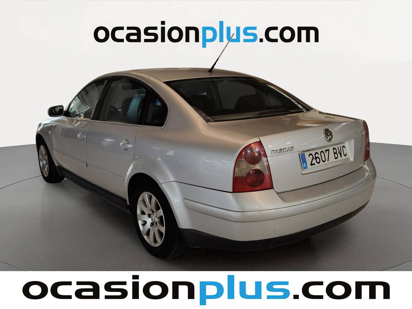 Foto trasera Volkswagen Passat Volkswagen Passat Trendline 1.9 TDI (130 CV) tiptronic izquierda