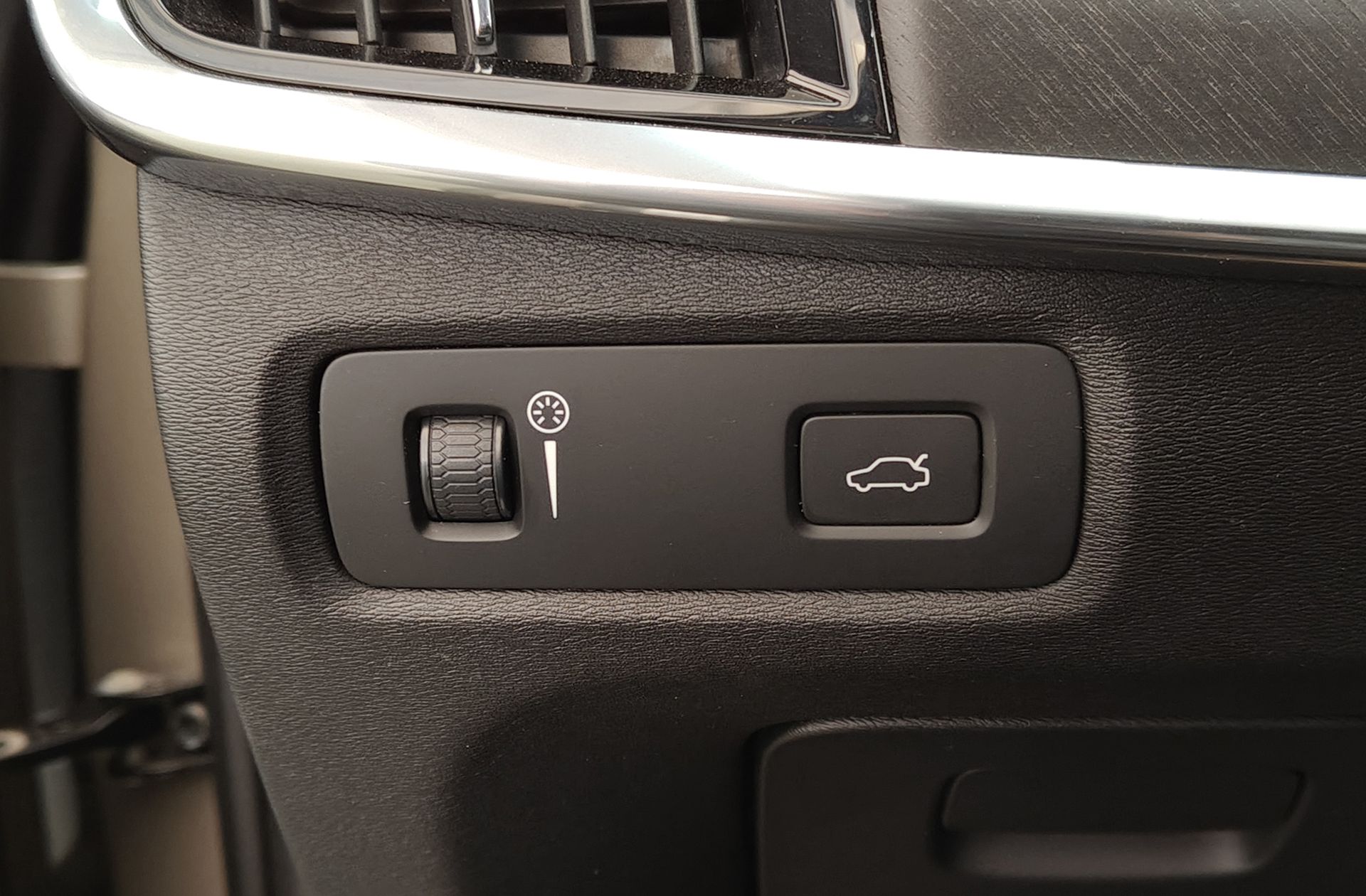 Volvo V90 D5 AWD - foto 40