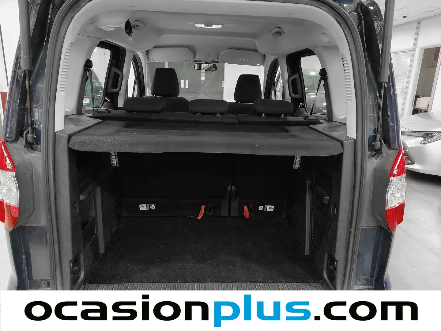 Foto Ford Tourneo Courier Ford Tourneo Courier 1.0 EcoBoost Ambiente (100 CV)