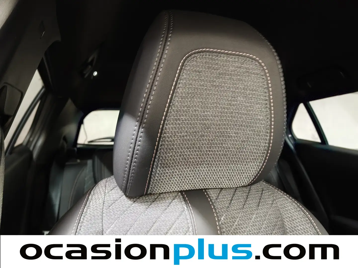 Foto Peugeot 2008 Peugeot 2008 PureTech 100 S&S Allure (100 CV)