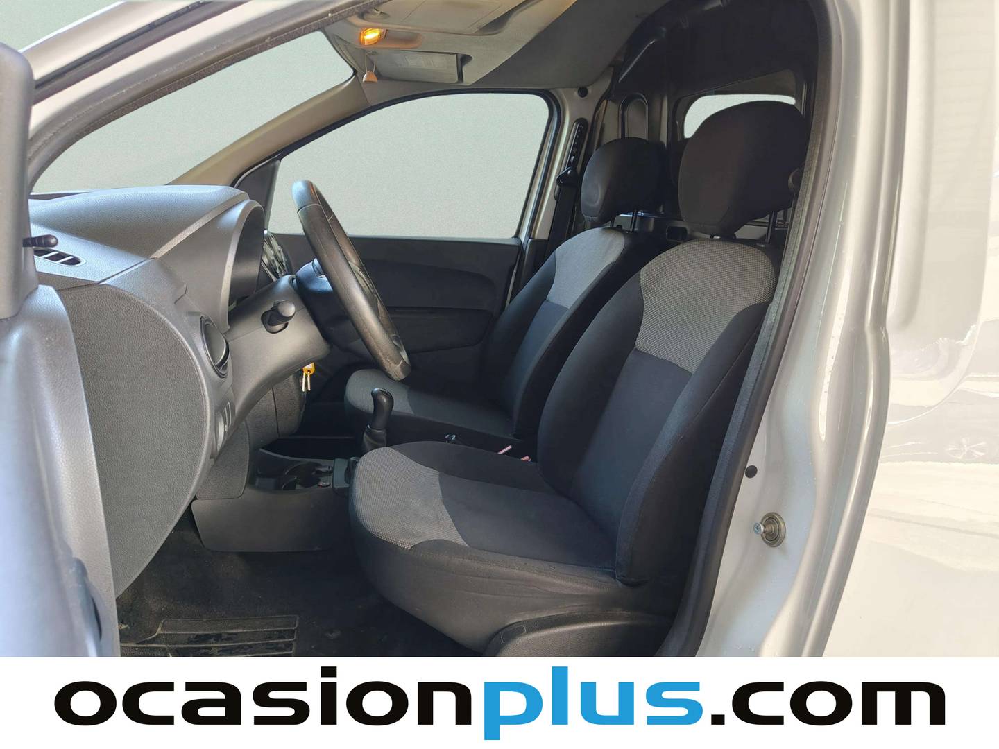 Foto asientos delanteros Dacia Dokker Dacia Dokker 1.6 GLP Essential (98 CV)