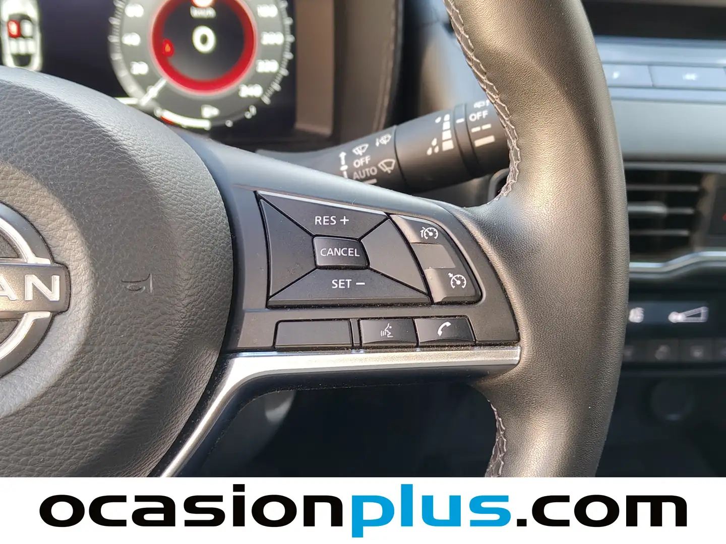 Foto Nissan JUKE Nissan Juke DIG-T N-Connecta 4x2 (114 CV)