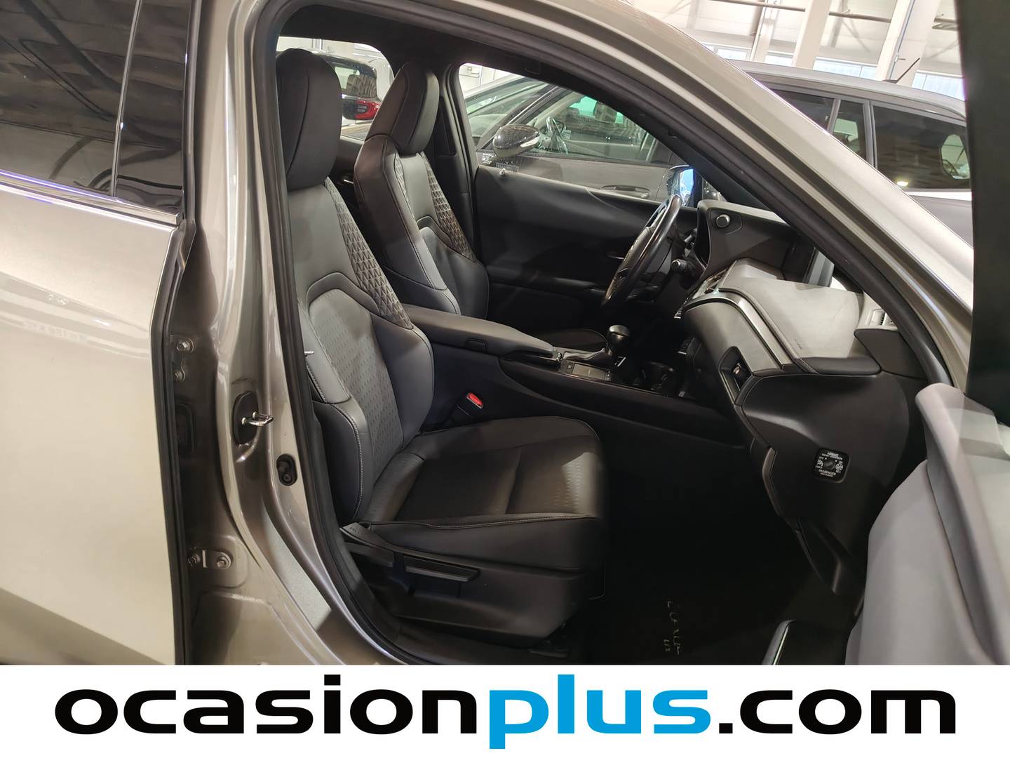 Fotos maletero Lexus UX Lexus UX 250h Style  (184 CV)