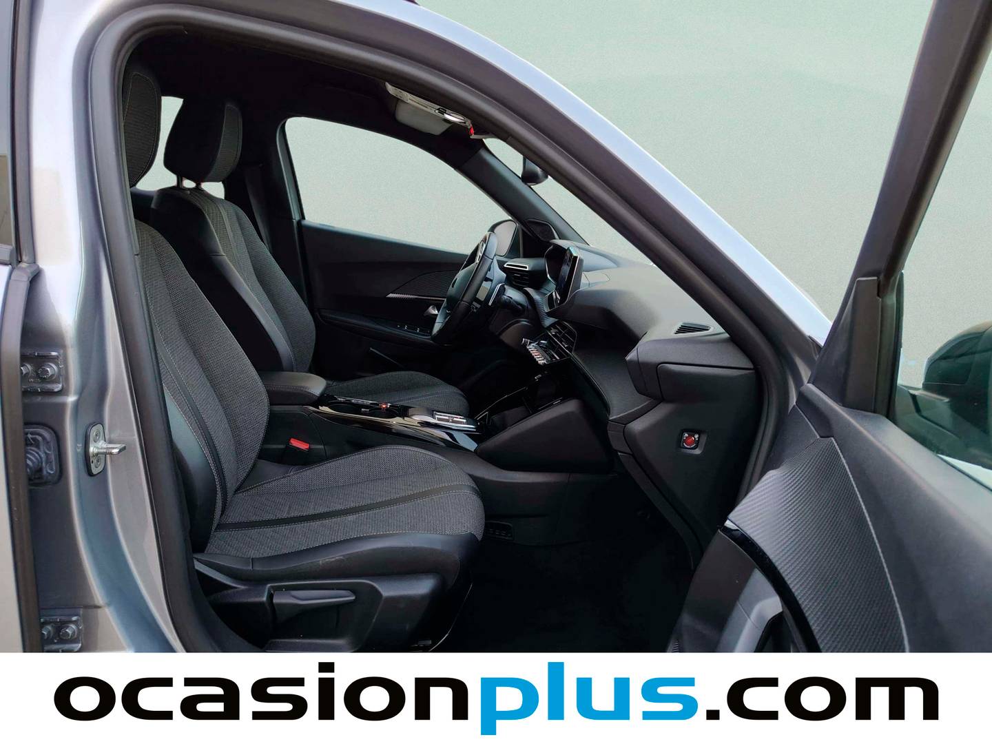Peugeot 2008 Peugeot 2008 Allure Hybrid eDCS6 (136 CV) km 0